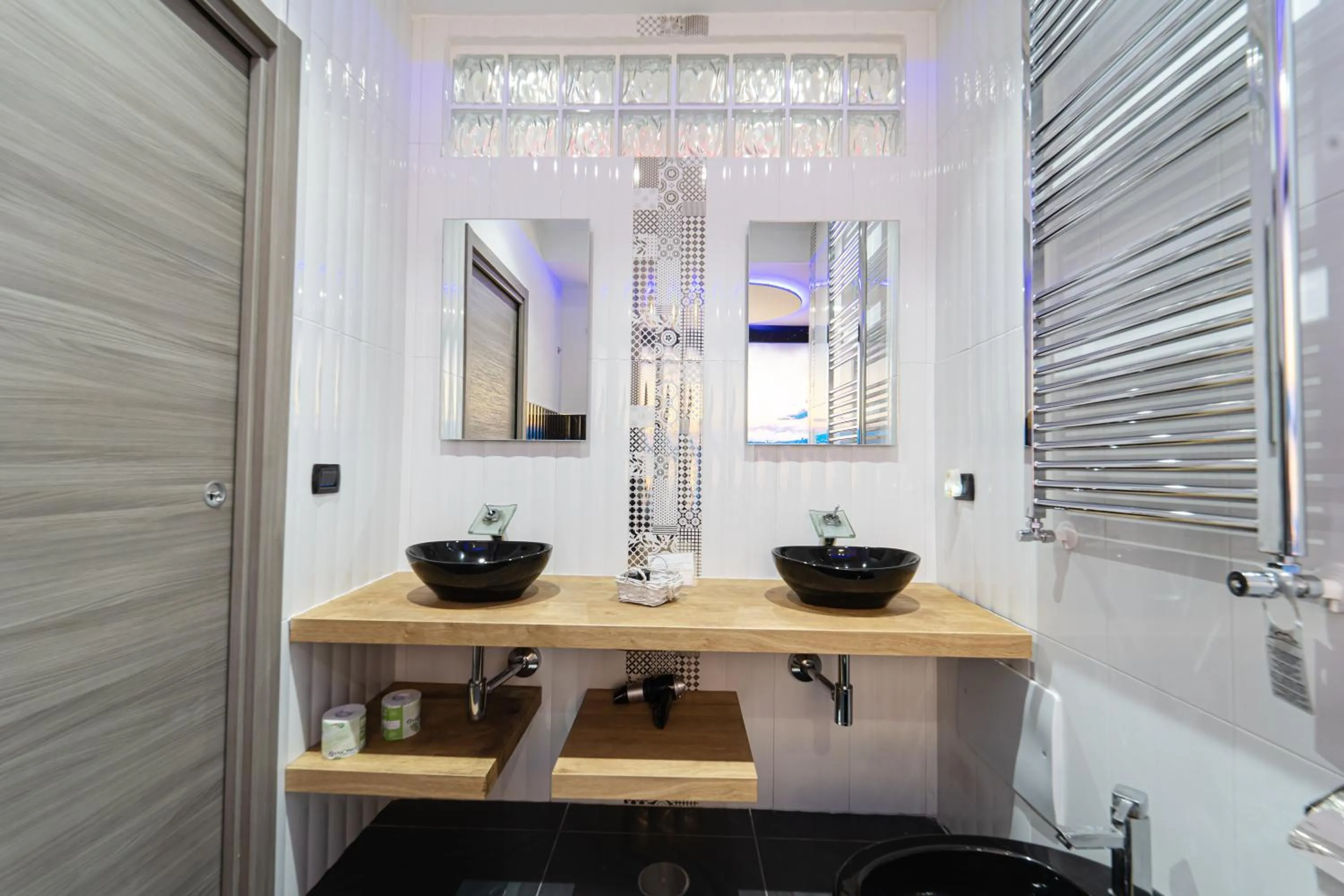 Hot Tub in Al Campanile H Napoli Centro, by ClaPa Group Dislocated Hospitality