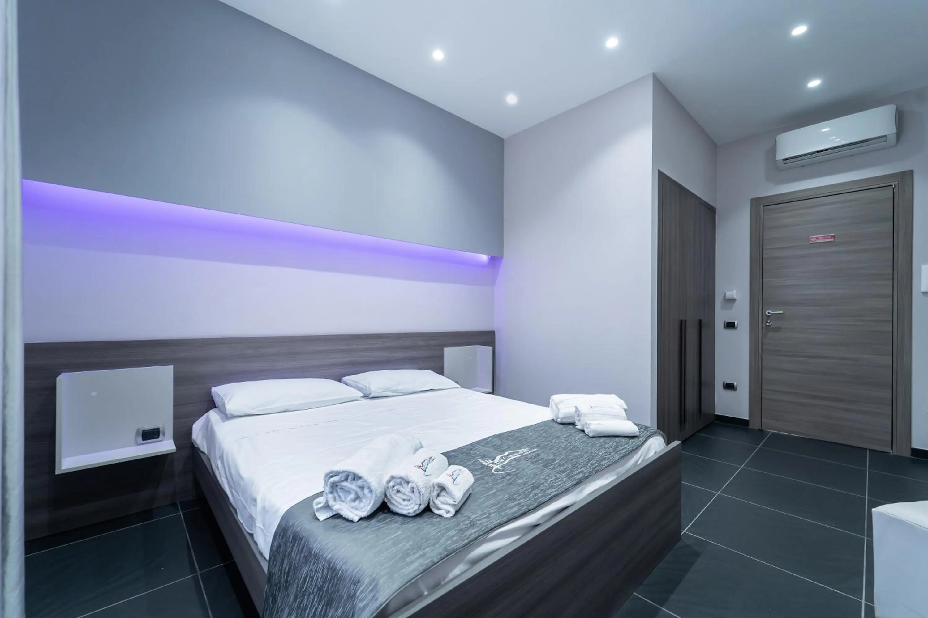 Bed in Al Campanile H Napoli Centro, by ClaPa Group Dislocated Hospitality