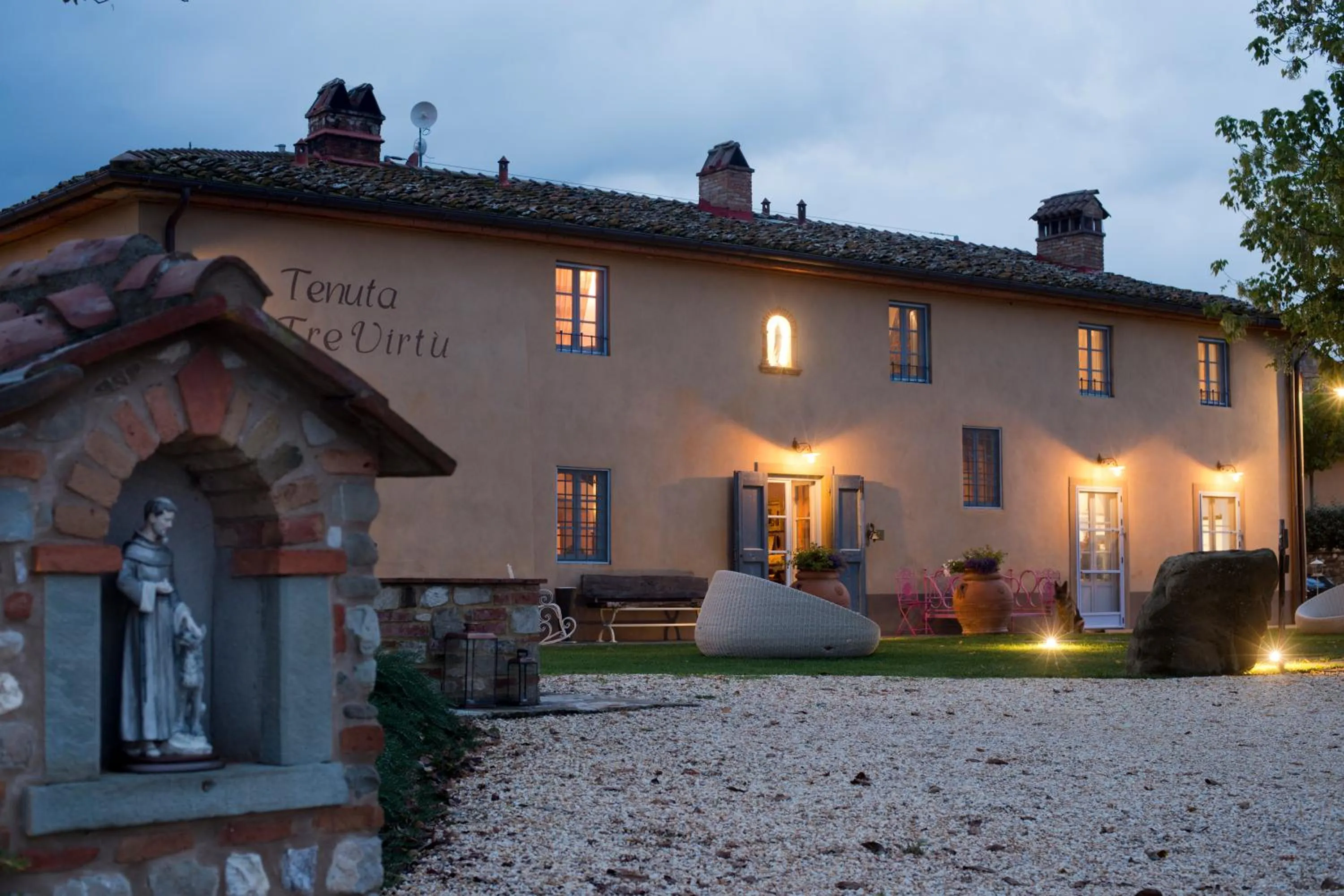 Property building in Tenuta Le Tre Virtù