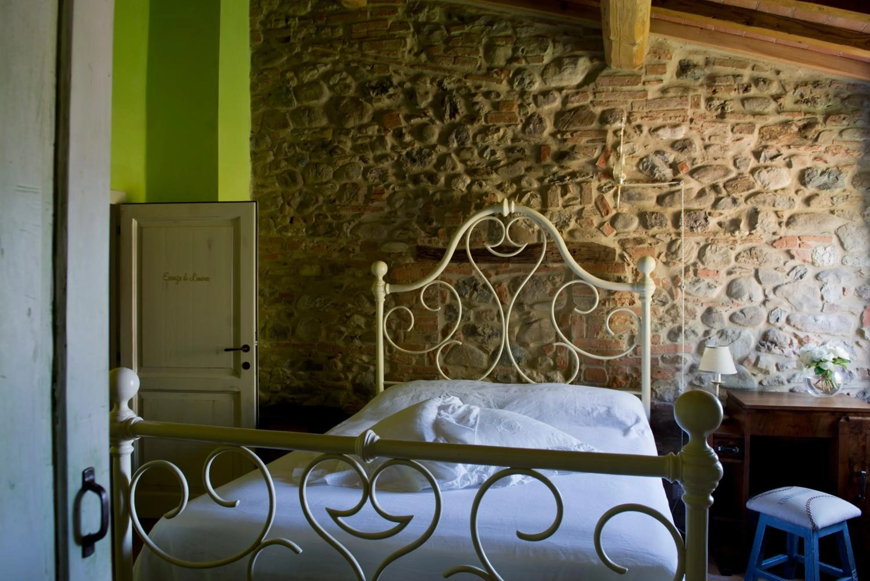 Photo of the whole room, Bed in Tenuta Le Tre Virtù