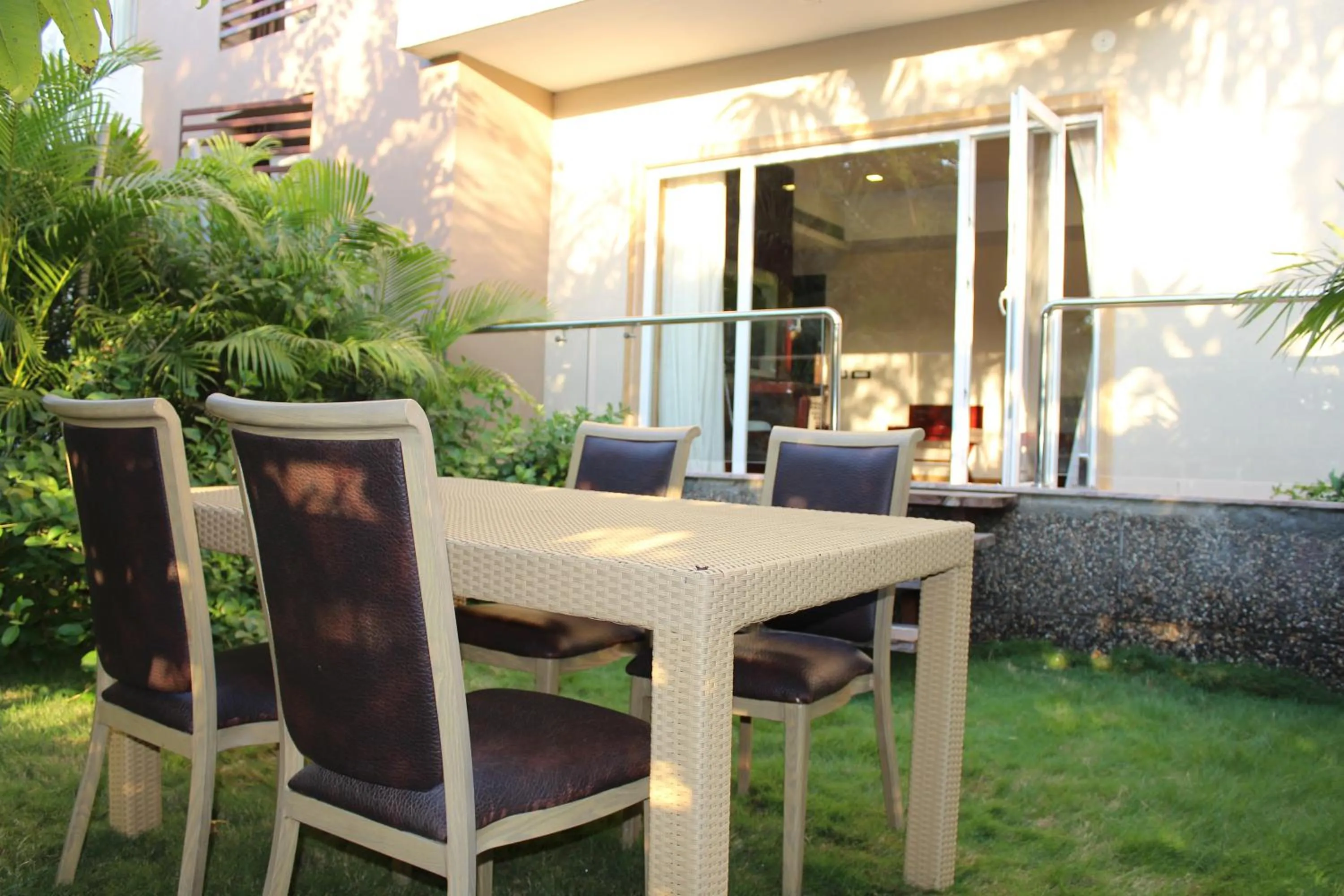 7 Seasons resort & Spa