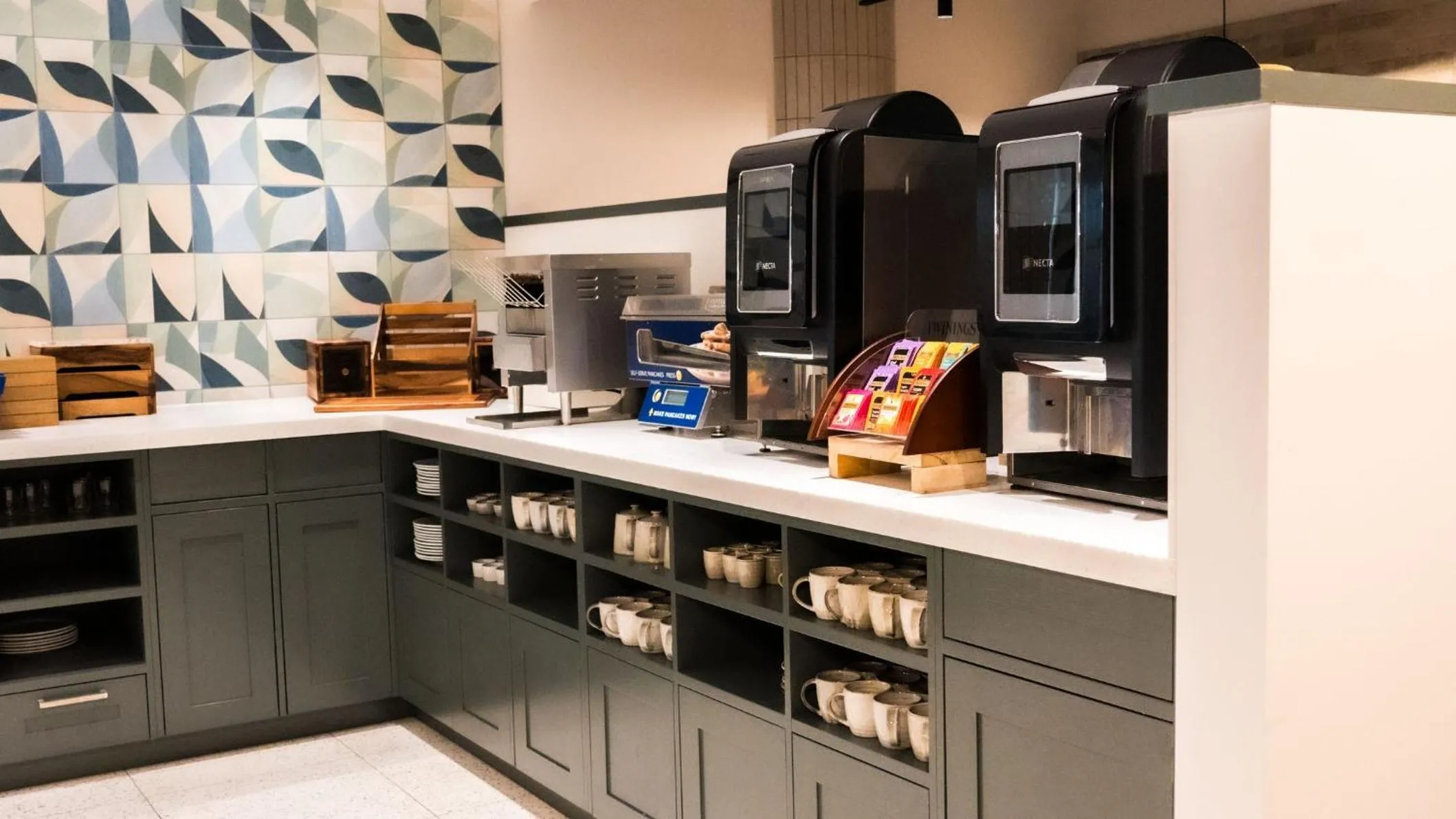 Breakfast in Holiday Inn London Camden Lock by IHG