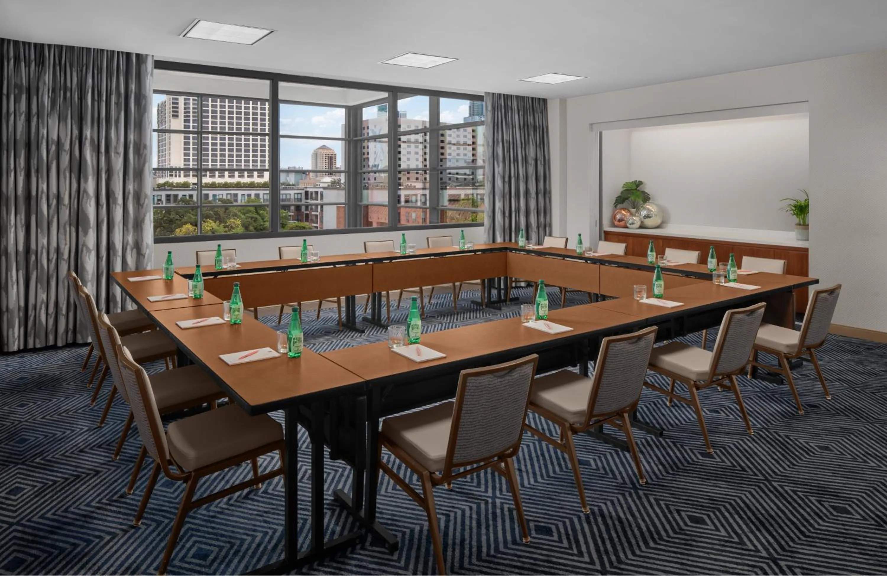 Meeting/conference room in Downright Austin, A Renaissance Hotel