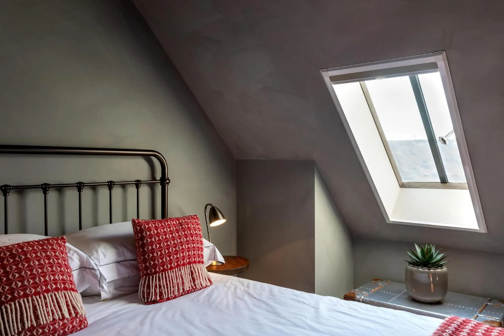 Bed in Flint Barns, Rathfinny Wine Estate