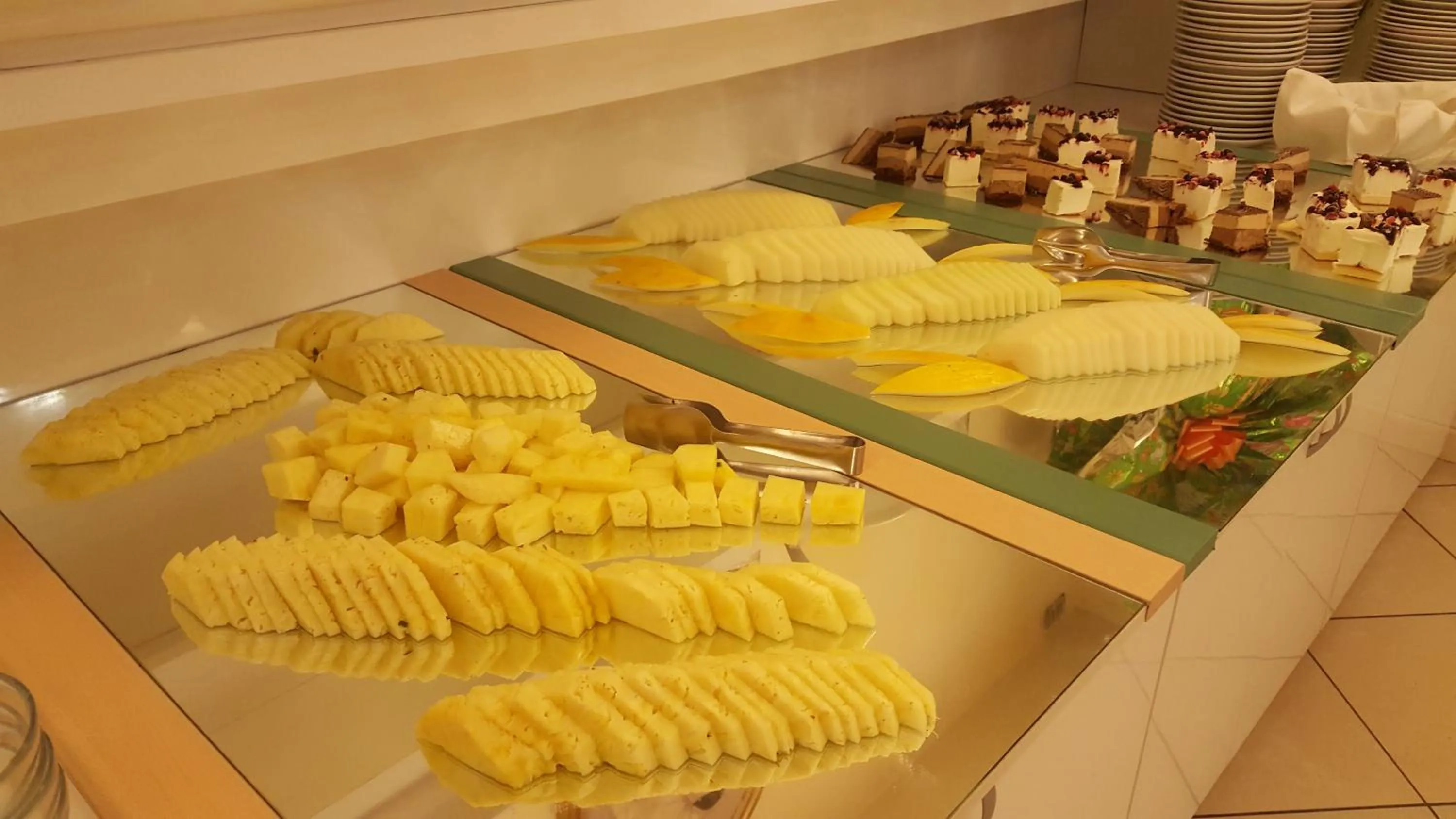 Food and drinks in Hotel Gioiosa