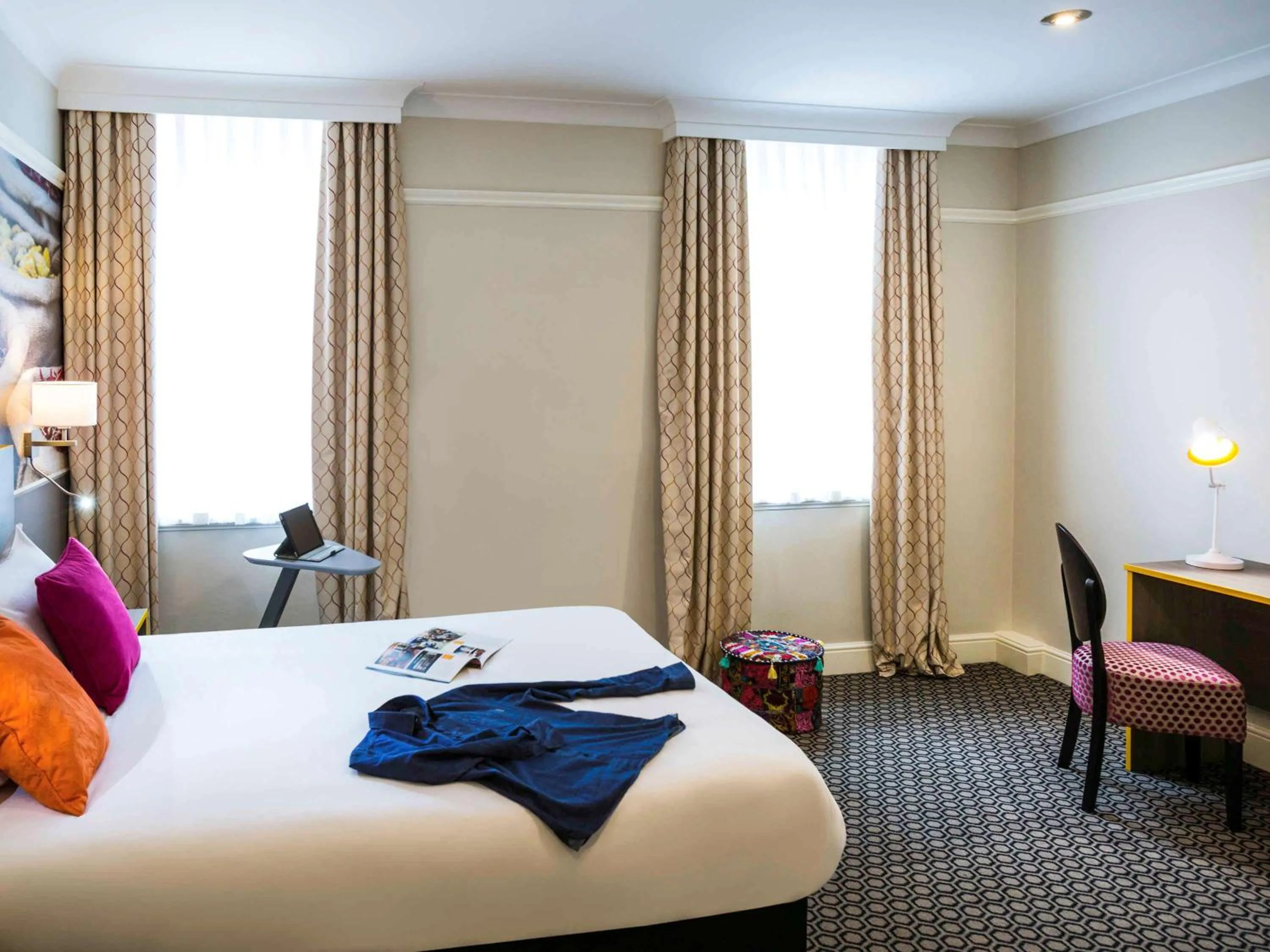 Photo of the whole room in ibis Styles Reading Centre