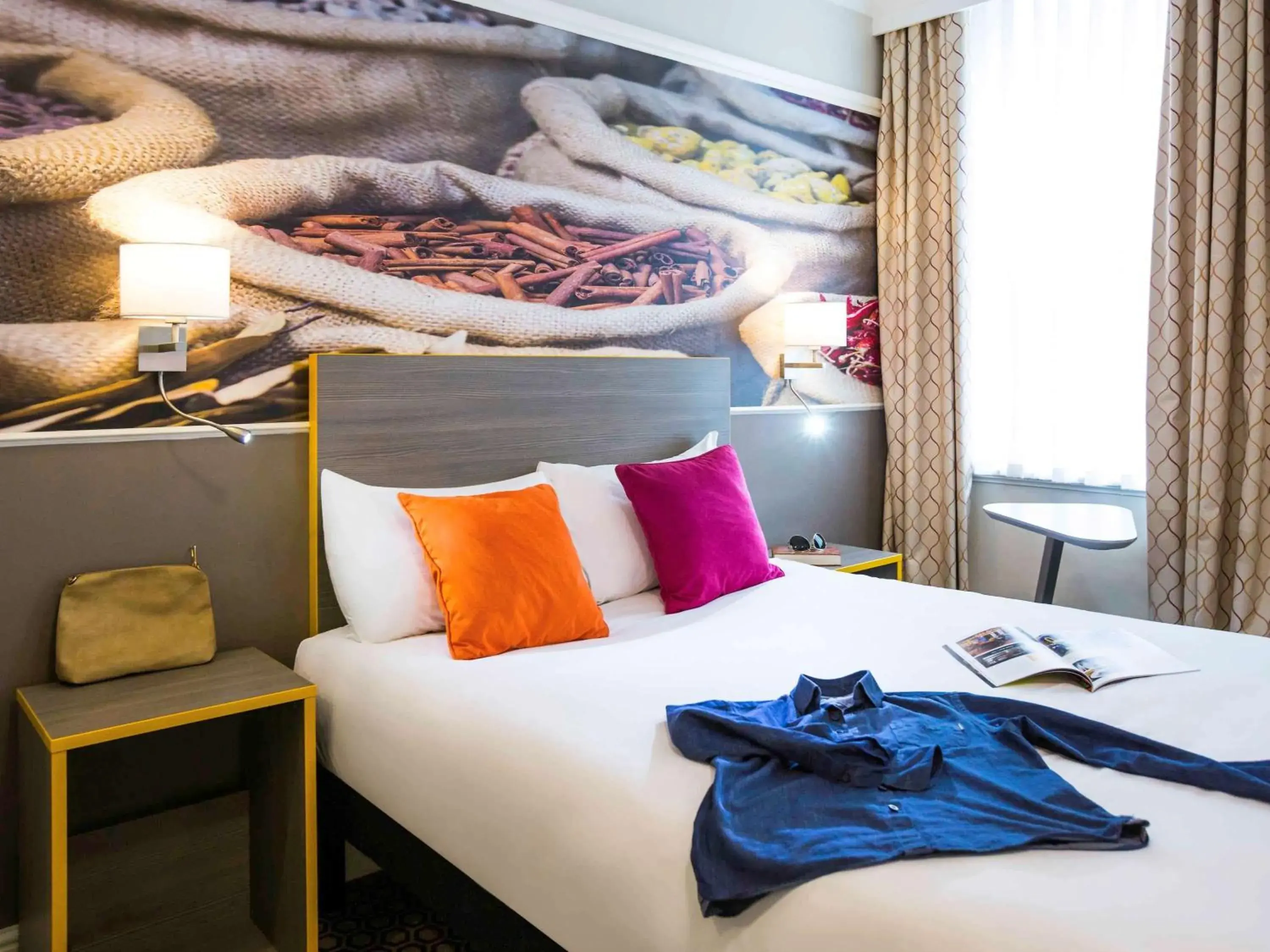 Photo of the whole room, Bed in ibis Styles Reading Centre