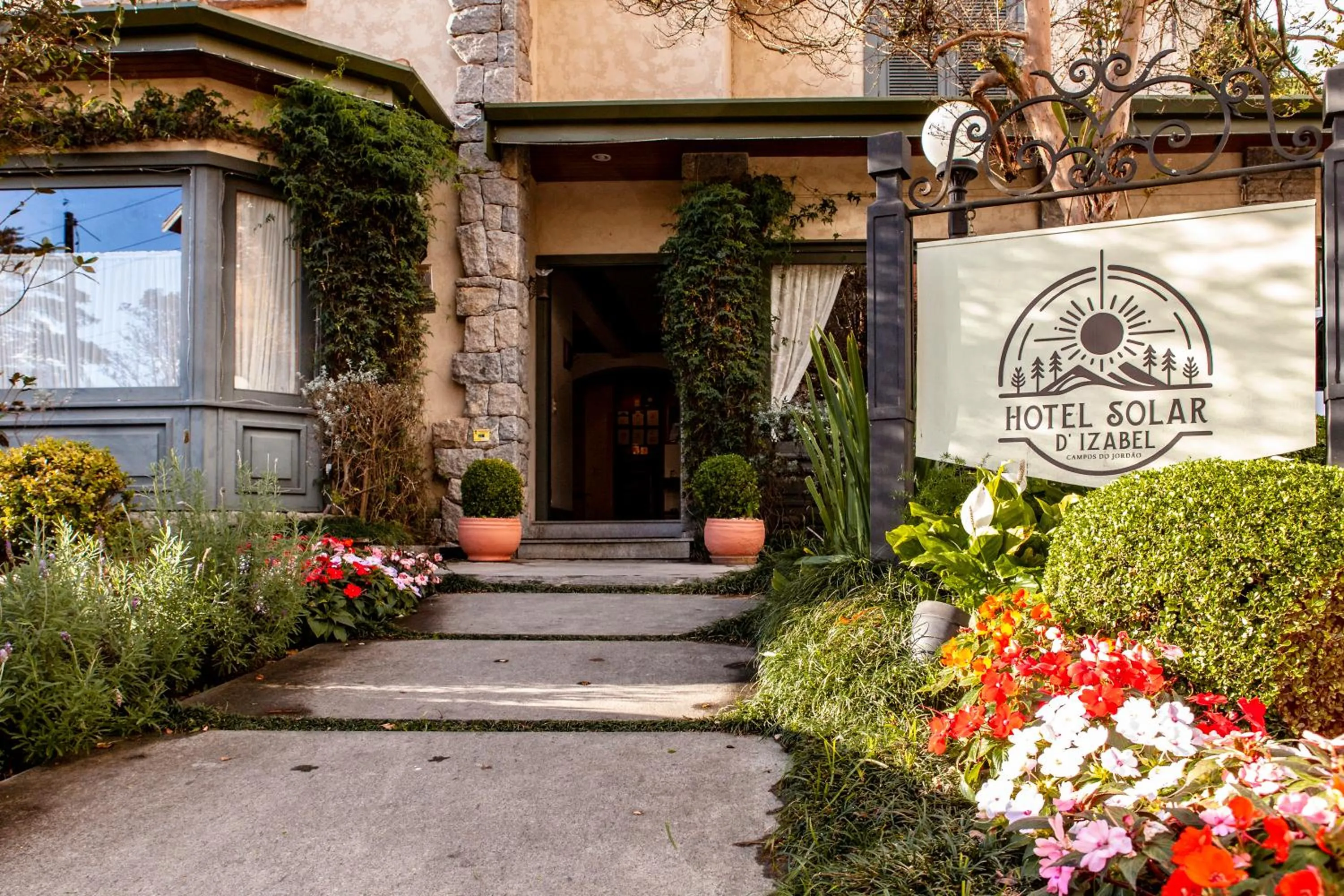 Facade/entrance in Hotel Solar d'Izabel