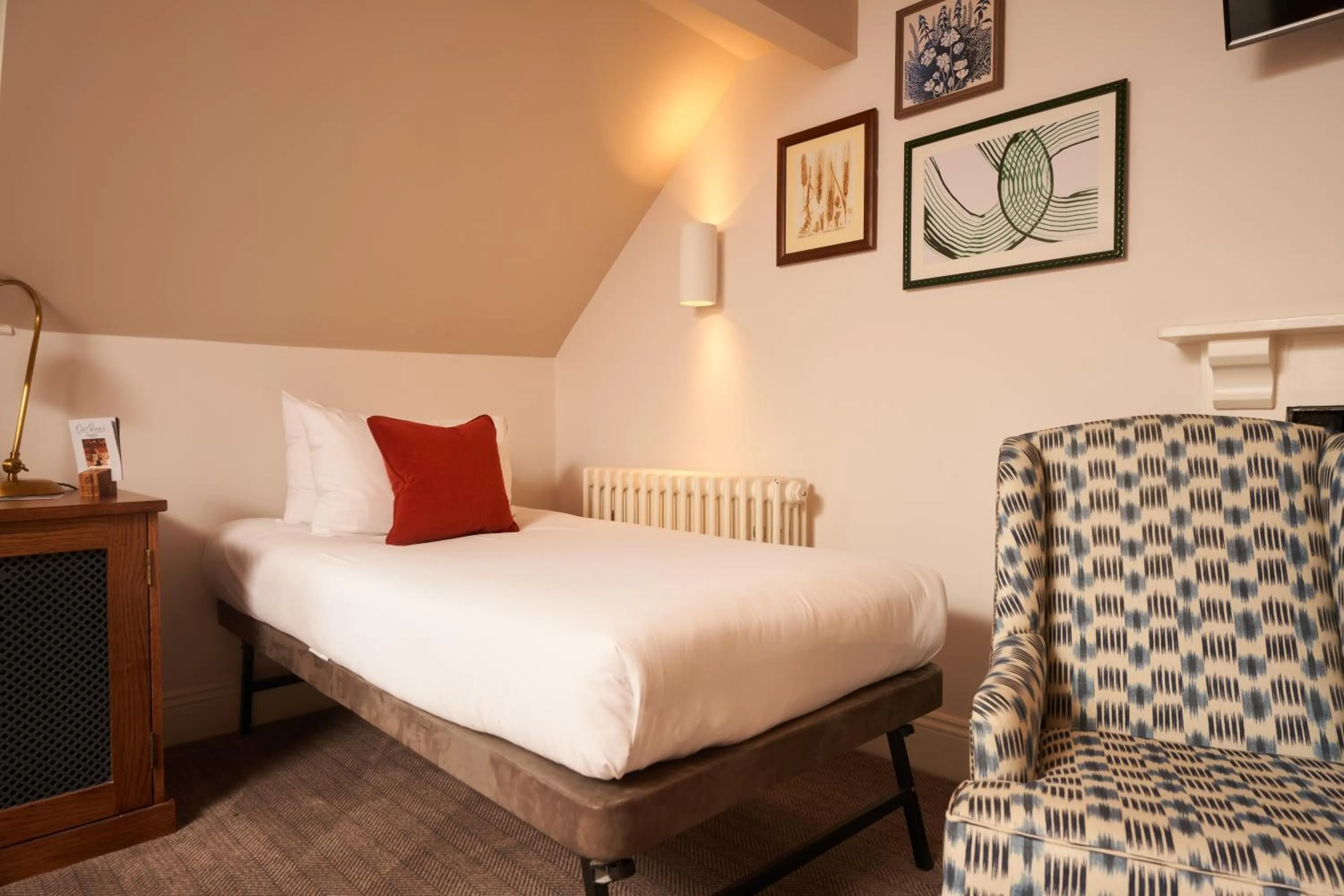 Bed in Mill on the Exe