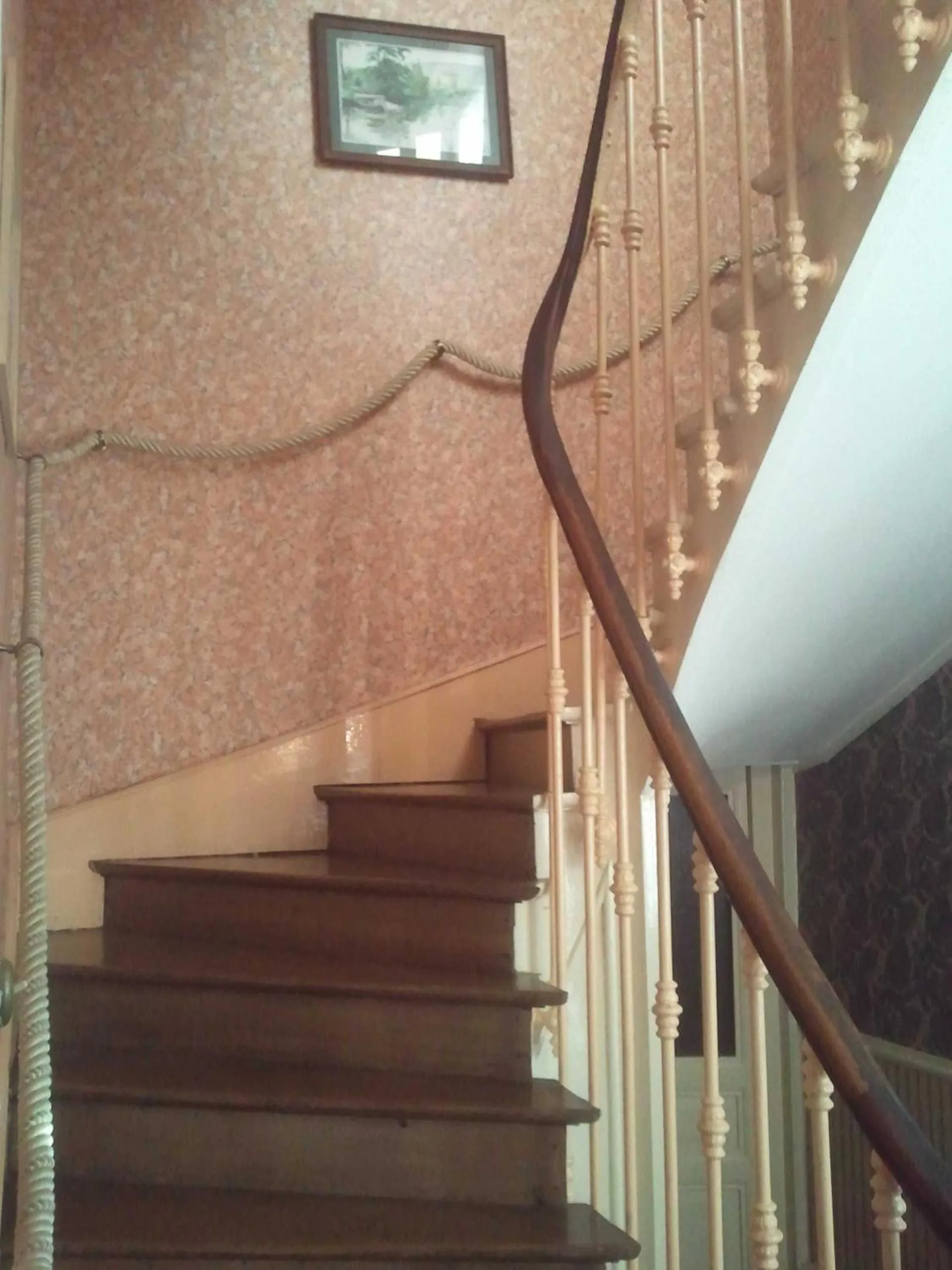 Facade/entrance in Le Point du Jour