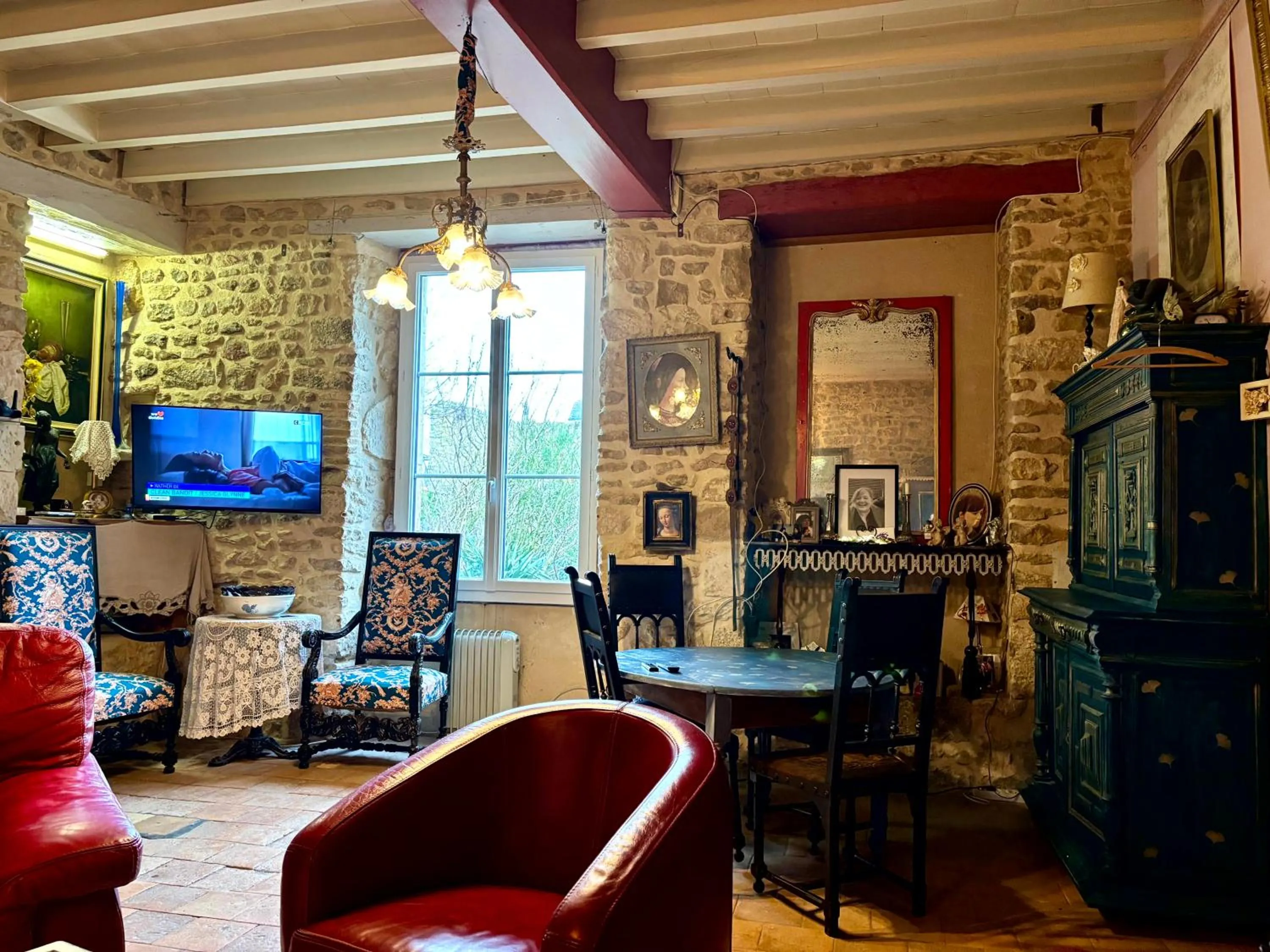 Aux Caprices des Dieux