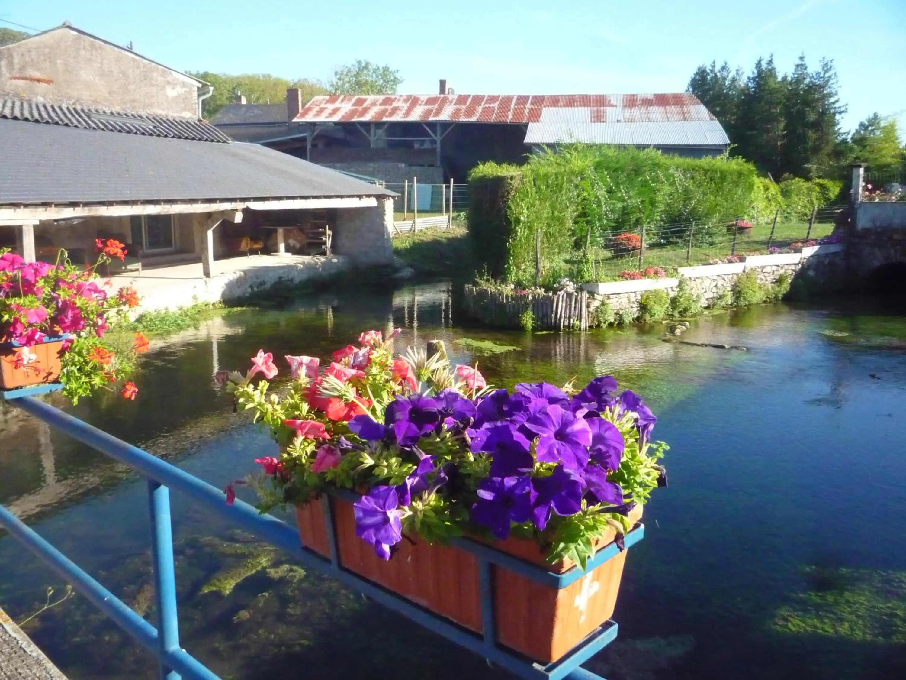 Other in Aux Caprices des Dieux