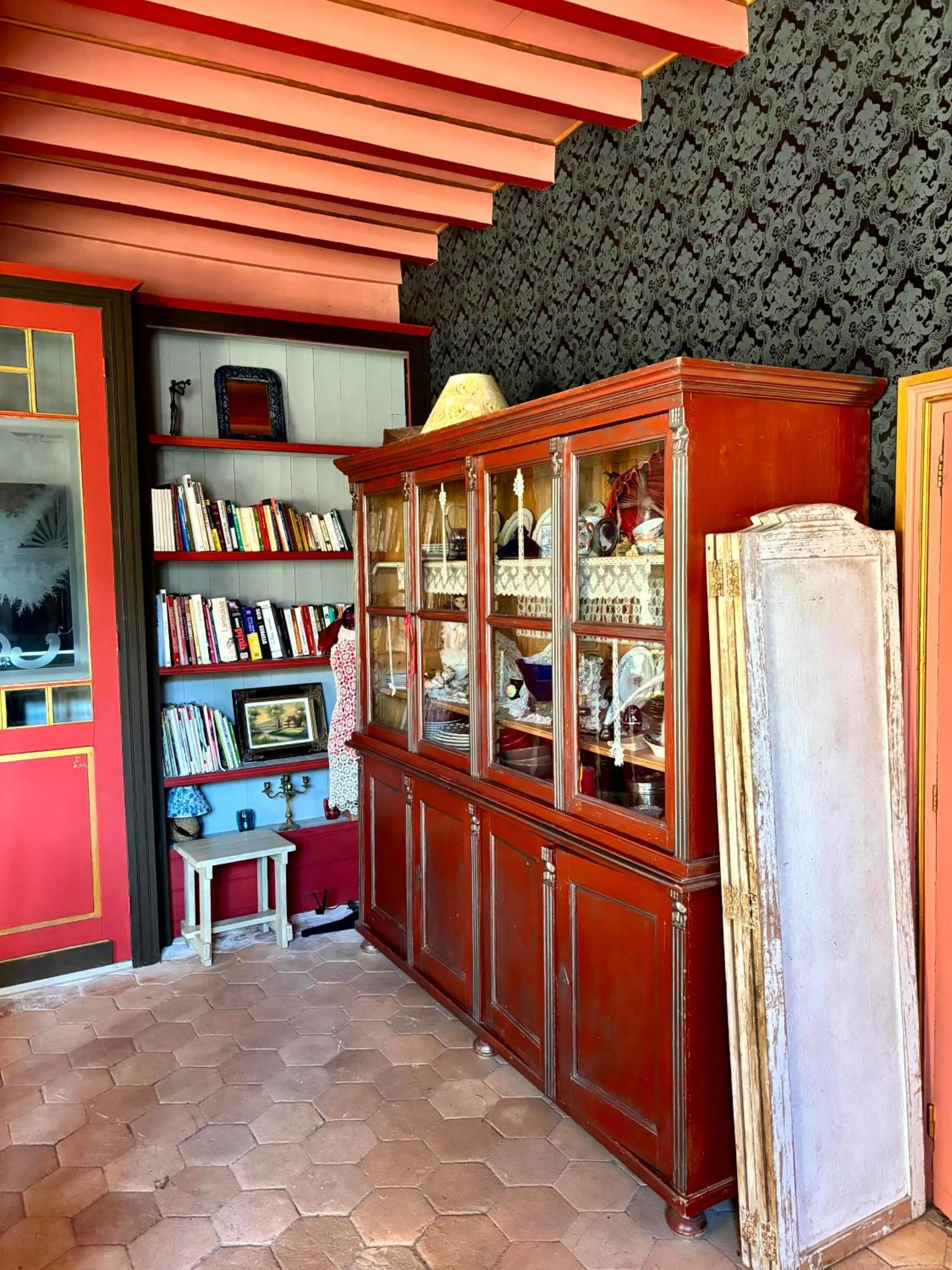 Aux Caprices des Dieux