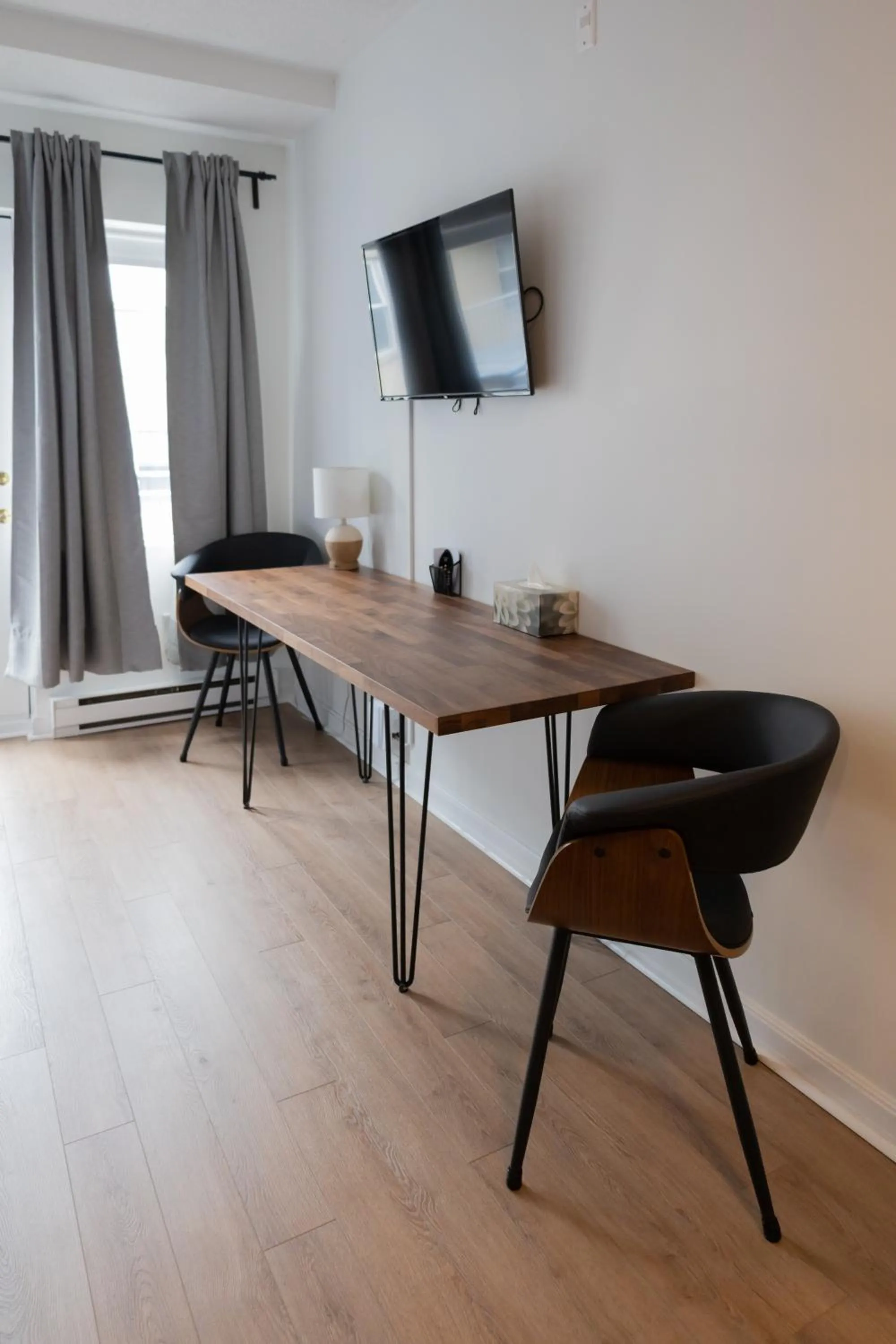 Bedroom in ByWard Blue Inn