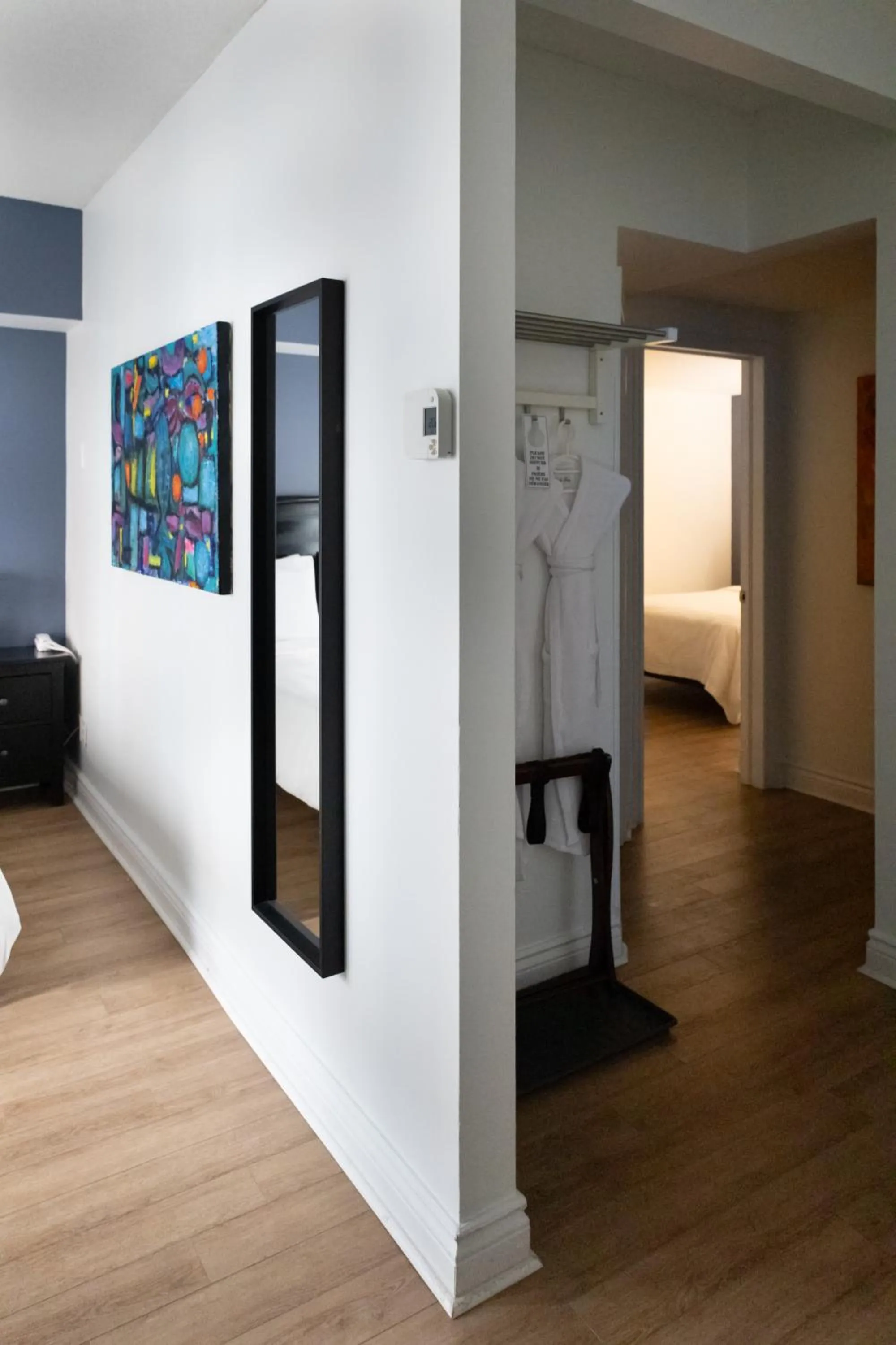 Bedroom, Bed in ByWard Blue Inn