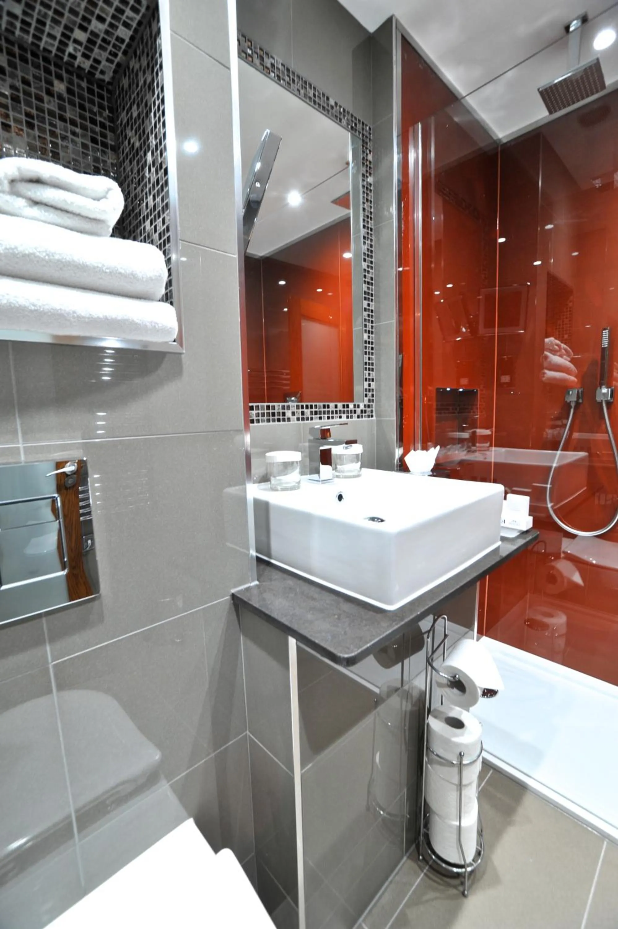 Bathroom in Frensham Pond Country House Hotel & Spa