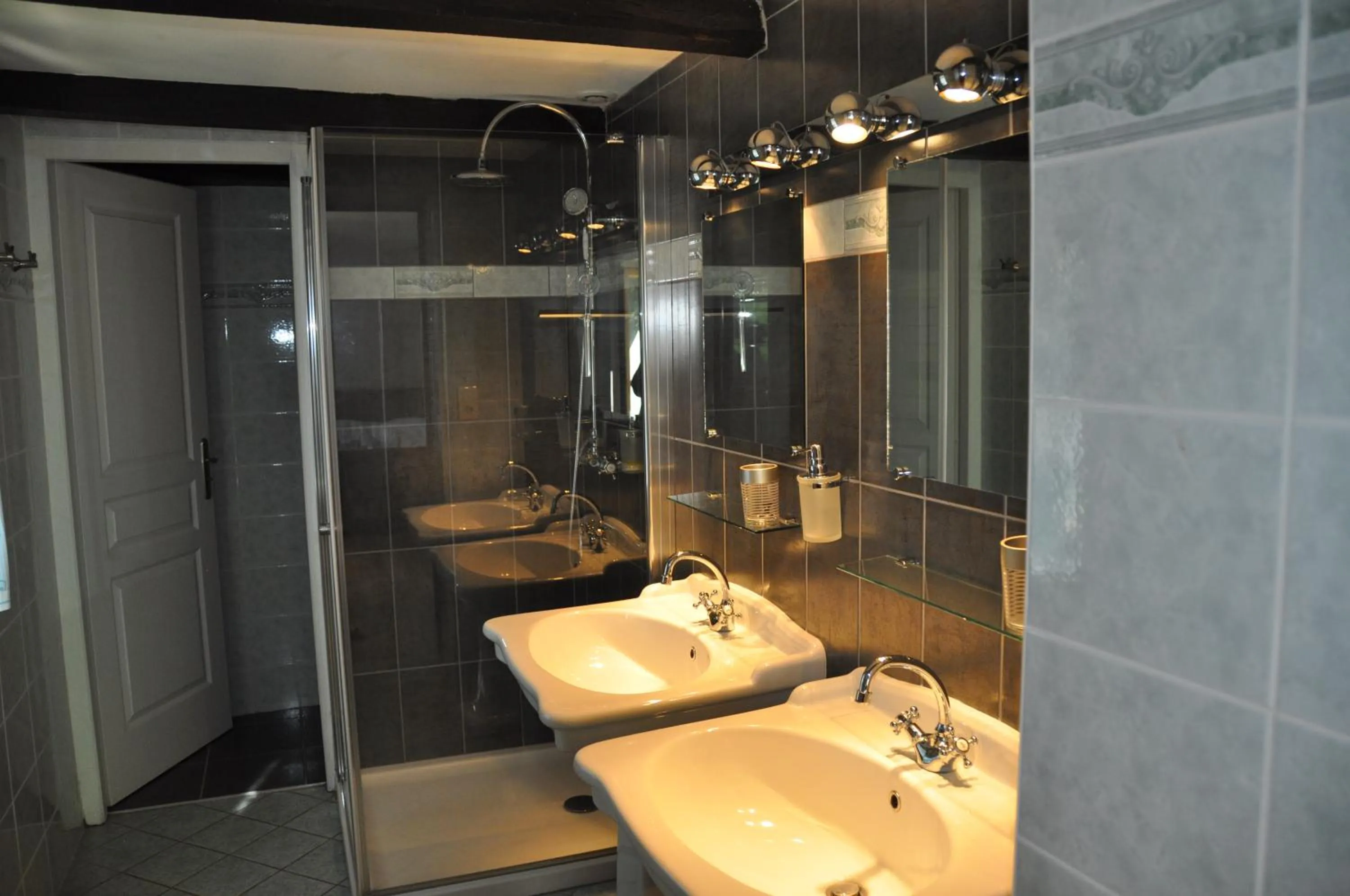 Bathroom in La ferme d'aristide