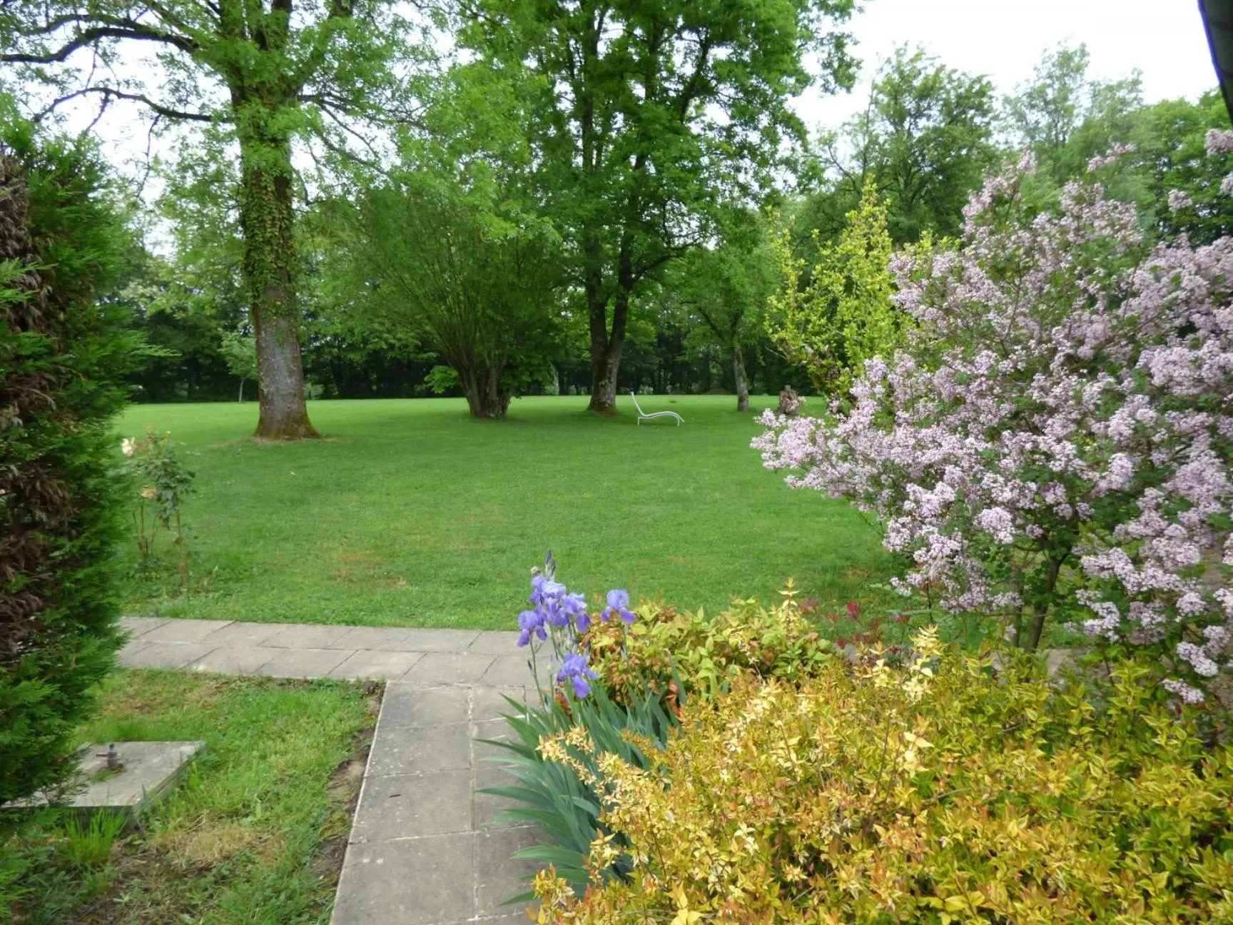 Garden in La ferme d'aristide