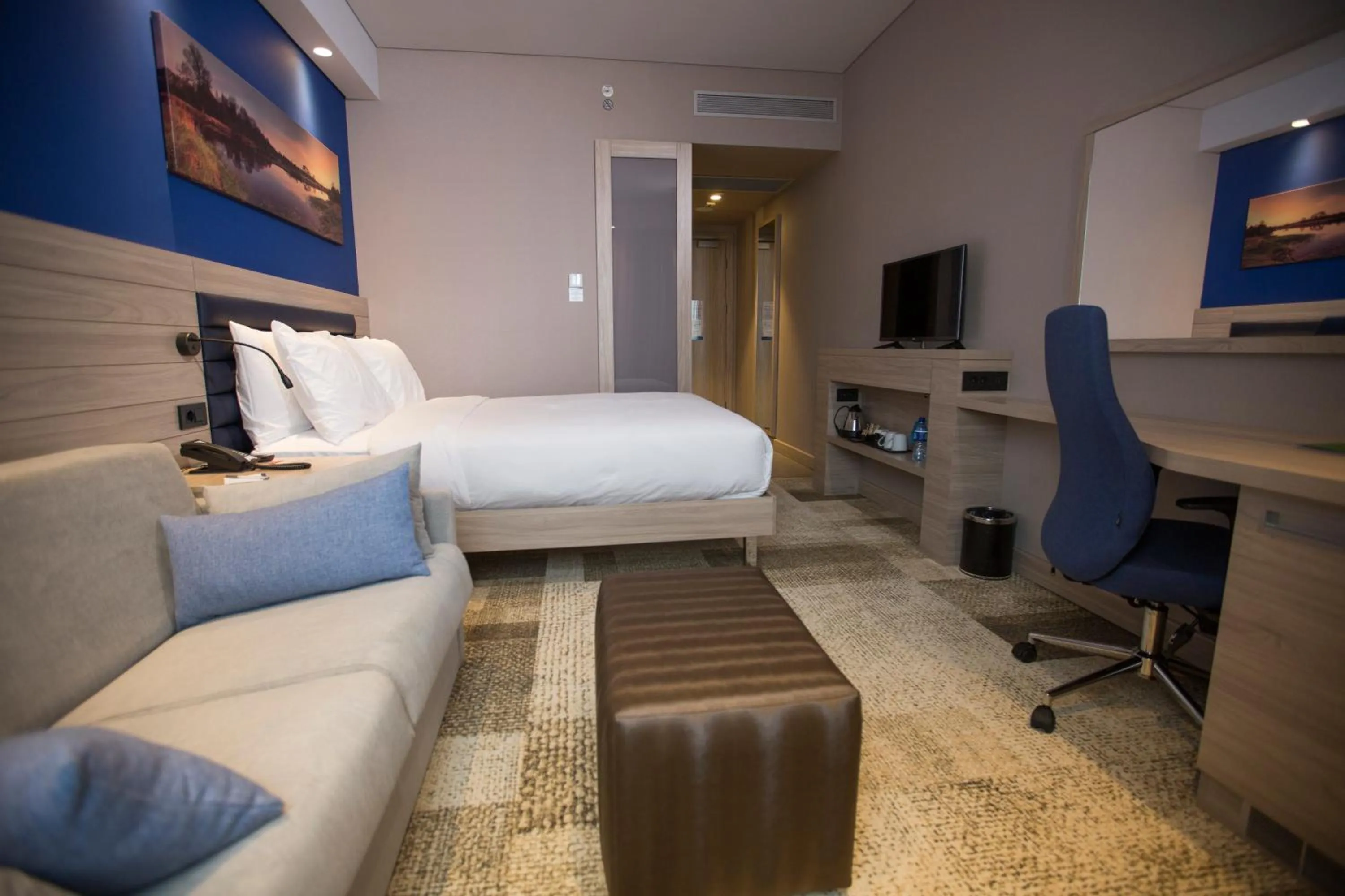 Bed in Hampton By Hilton Bolu