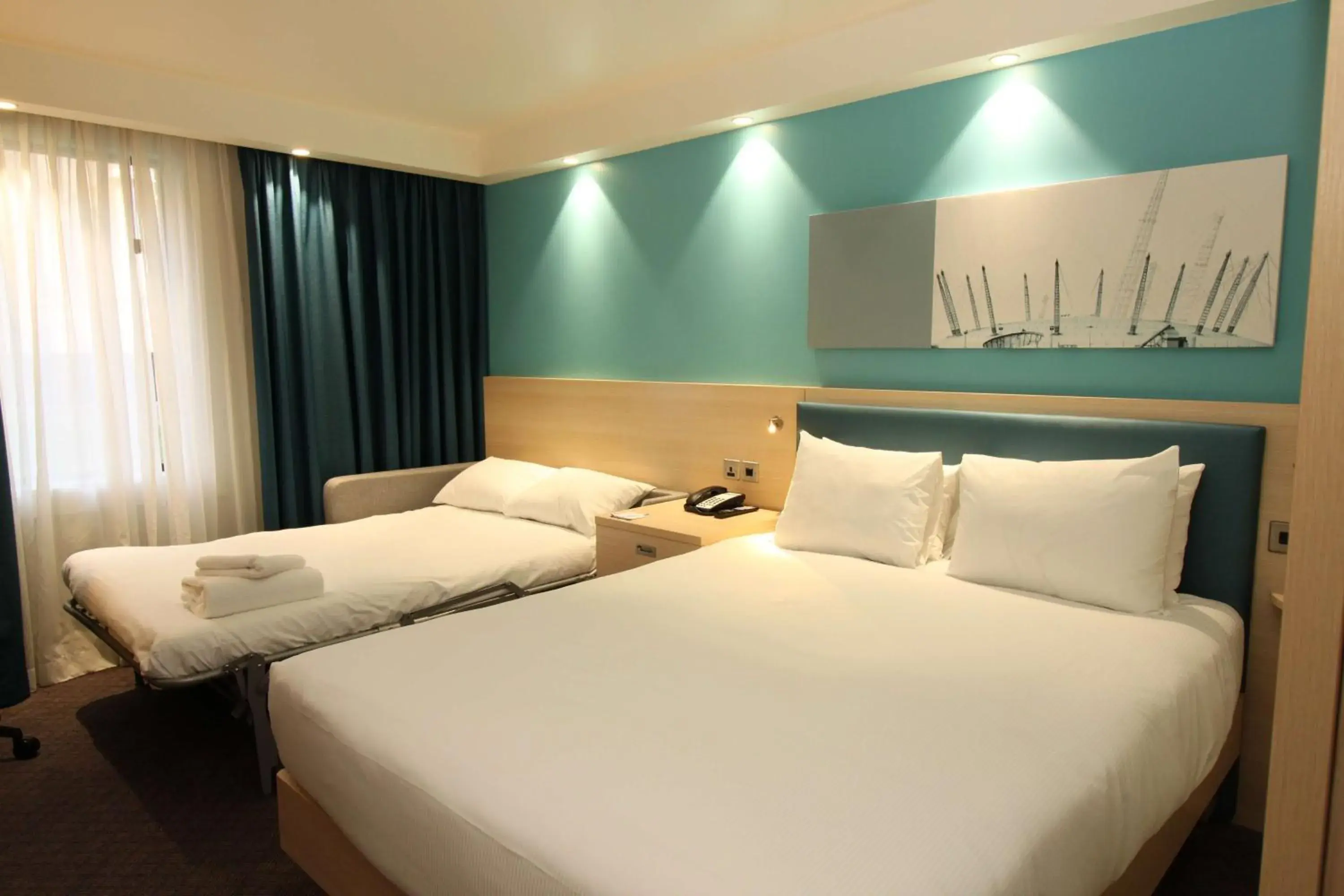 Bed in Hampton By Hilton London Docklands Bed in Hampton By Hilton London Docklands