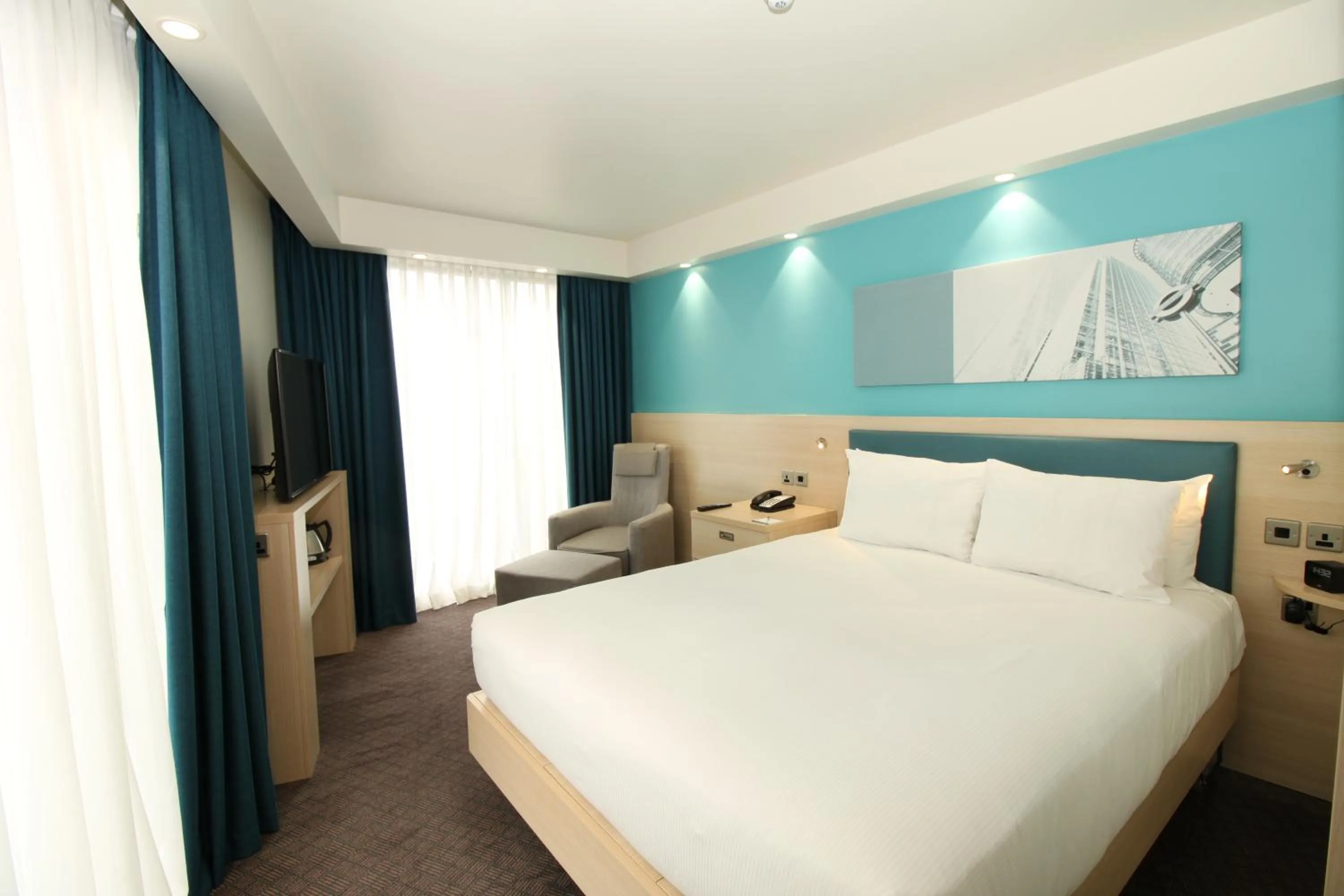 Bedroom, Bed in Hampton By Hilton London Docklands