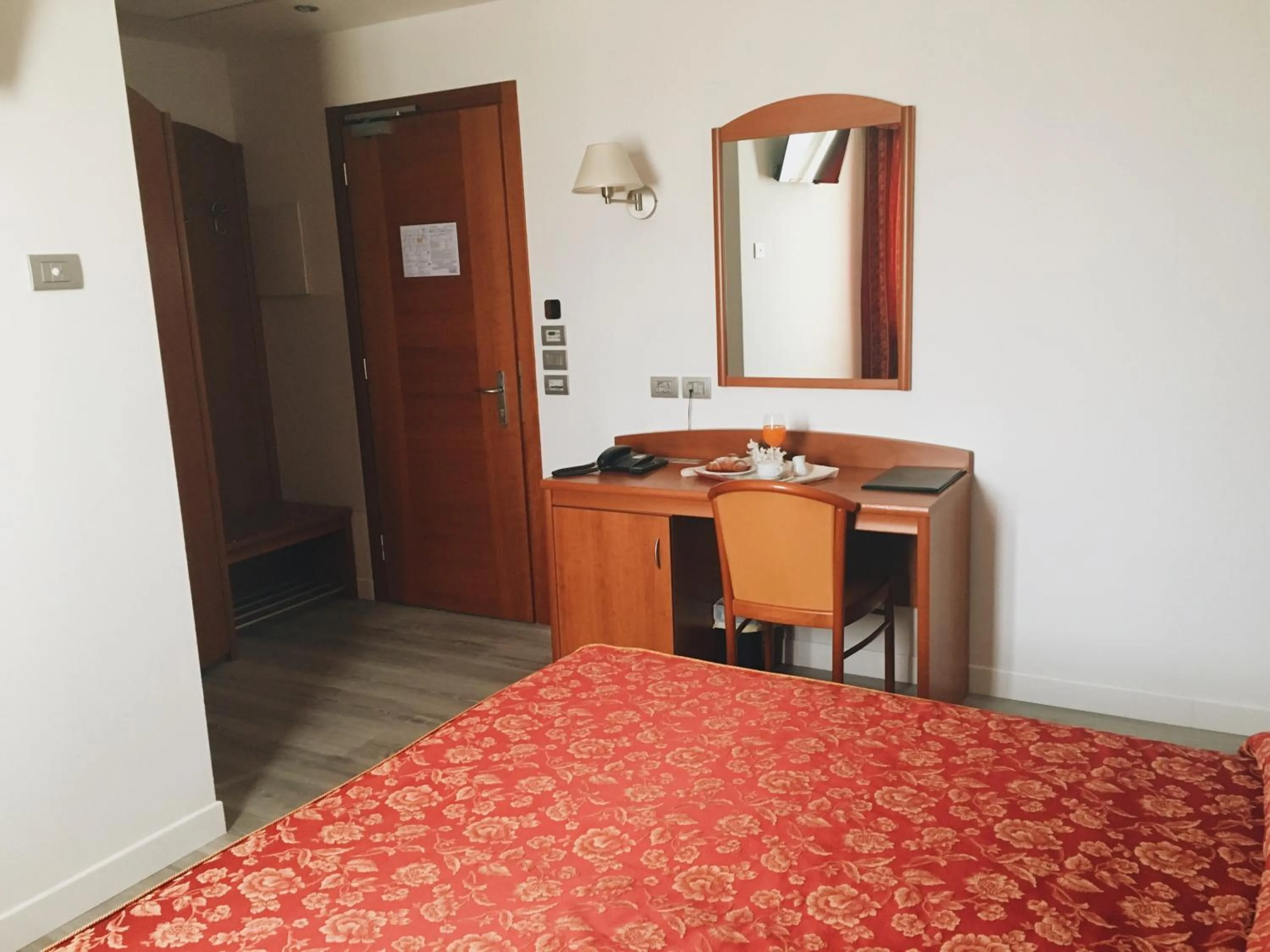 Bed in Hotel Alla Croce