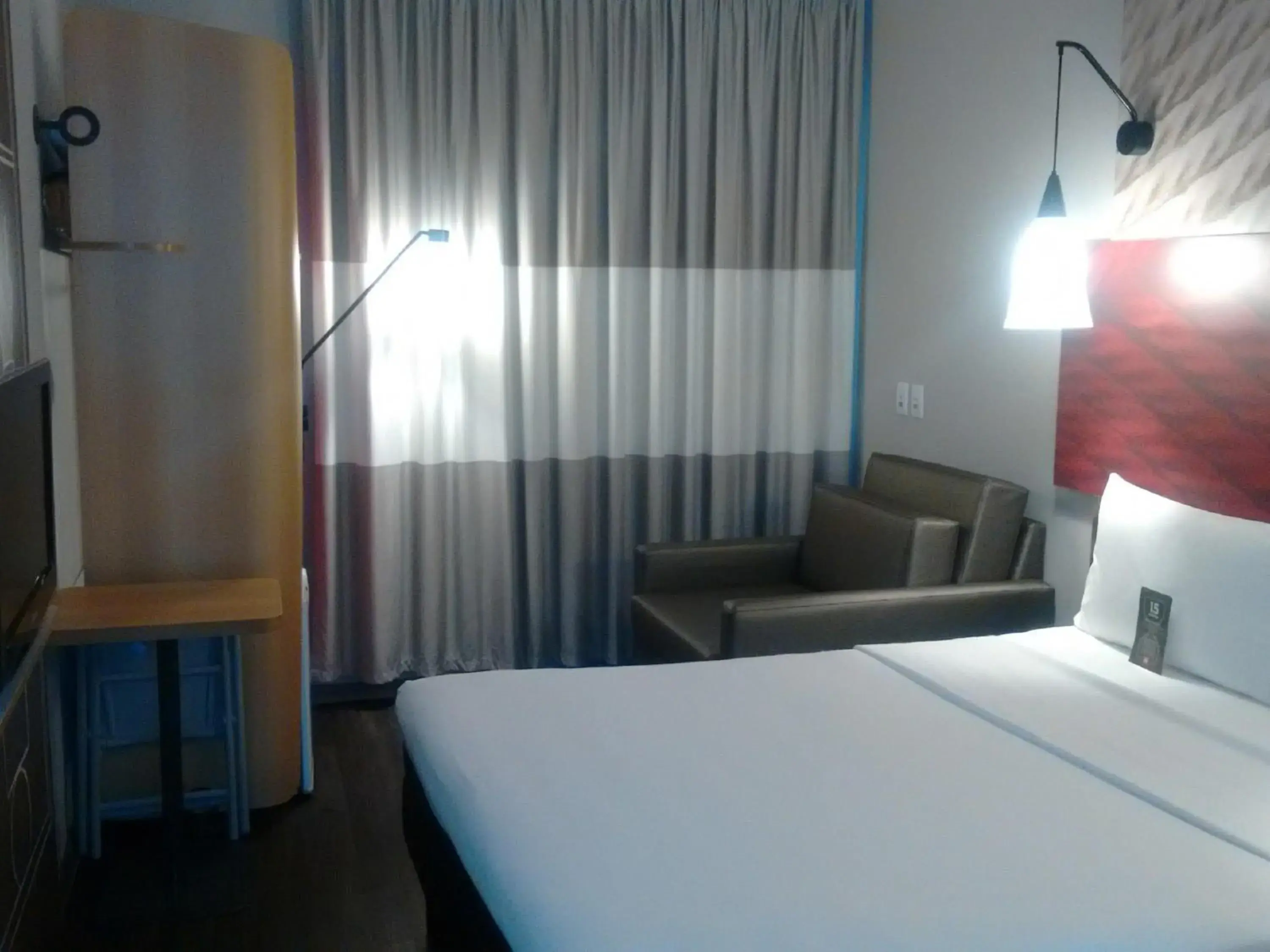 Bedroom, Bed in ibis Navegantes Itajai Bedroom, Bed in ibis Navegantes Itajai