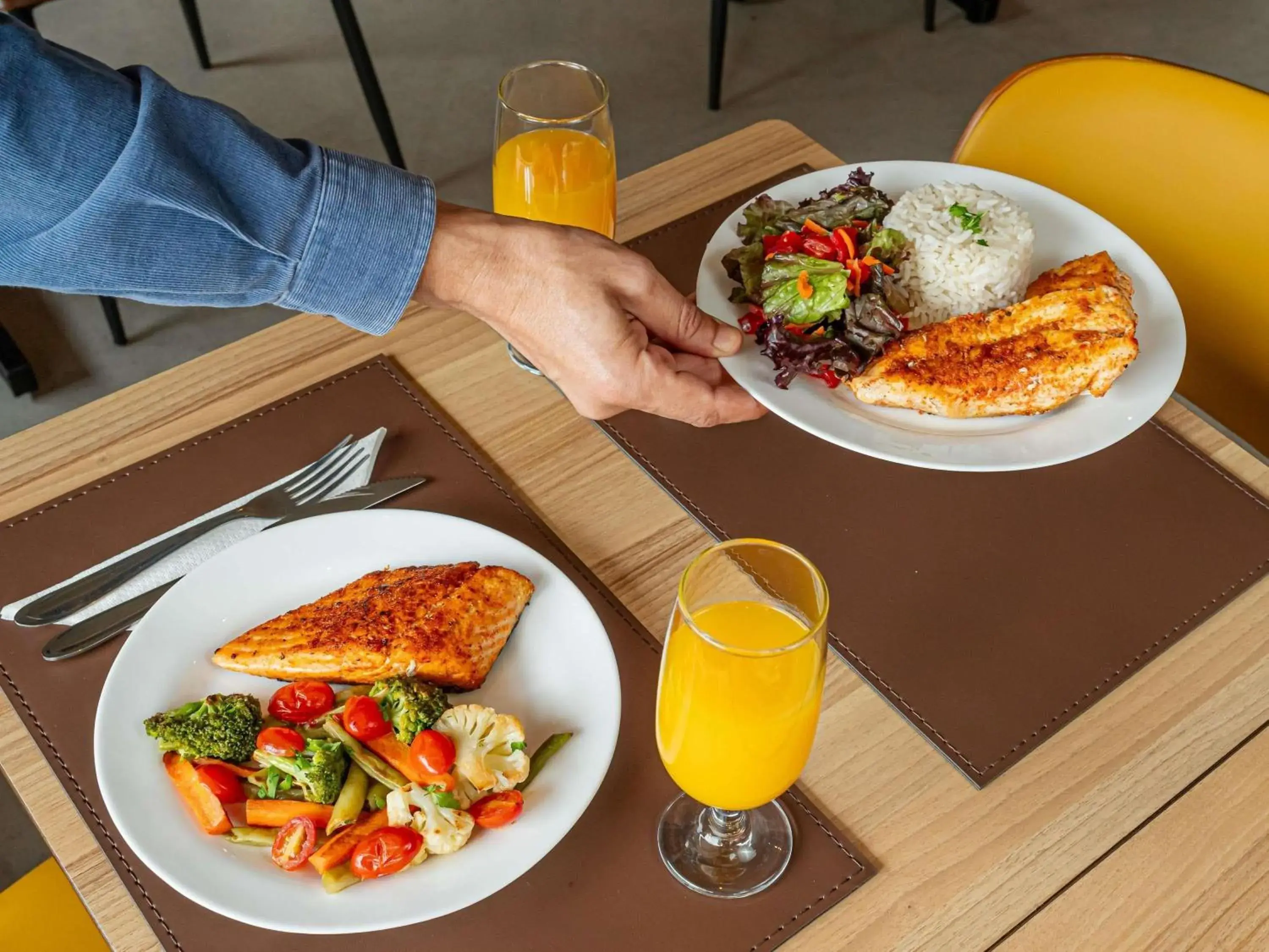 Restaurant/places to eat in ibis Navegantes Itajai Restaurant/places to eat in ibis Navegantes Itajai