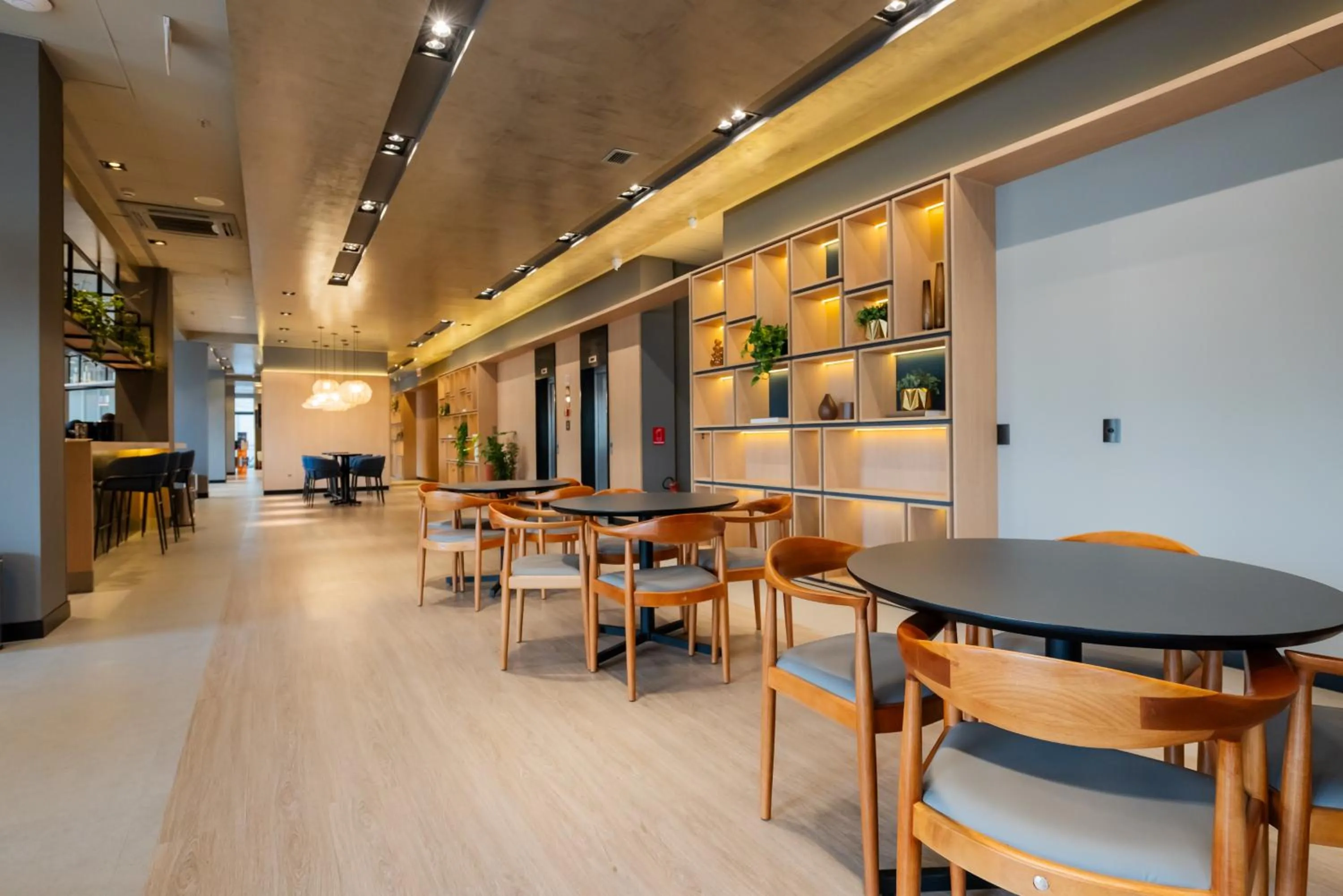 Restaurant/places to eat in ibis Navegantes Itajai