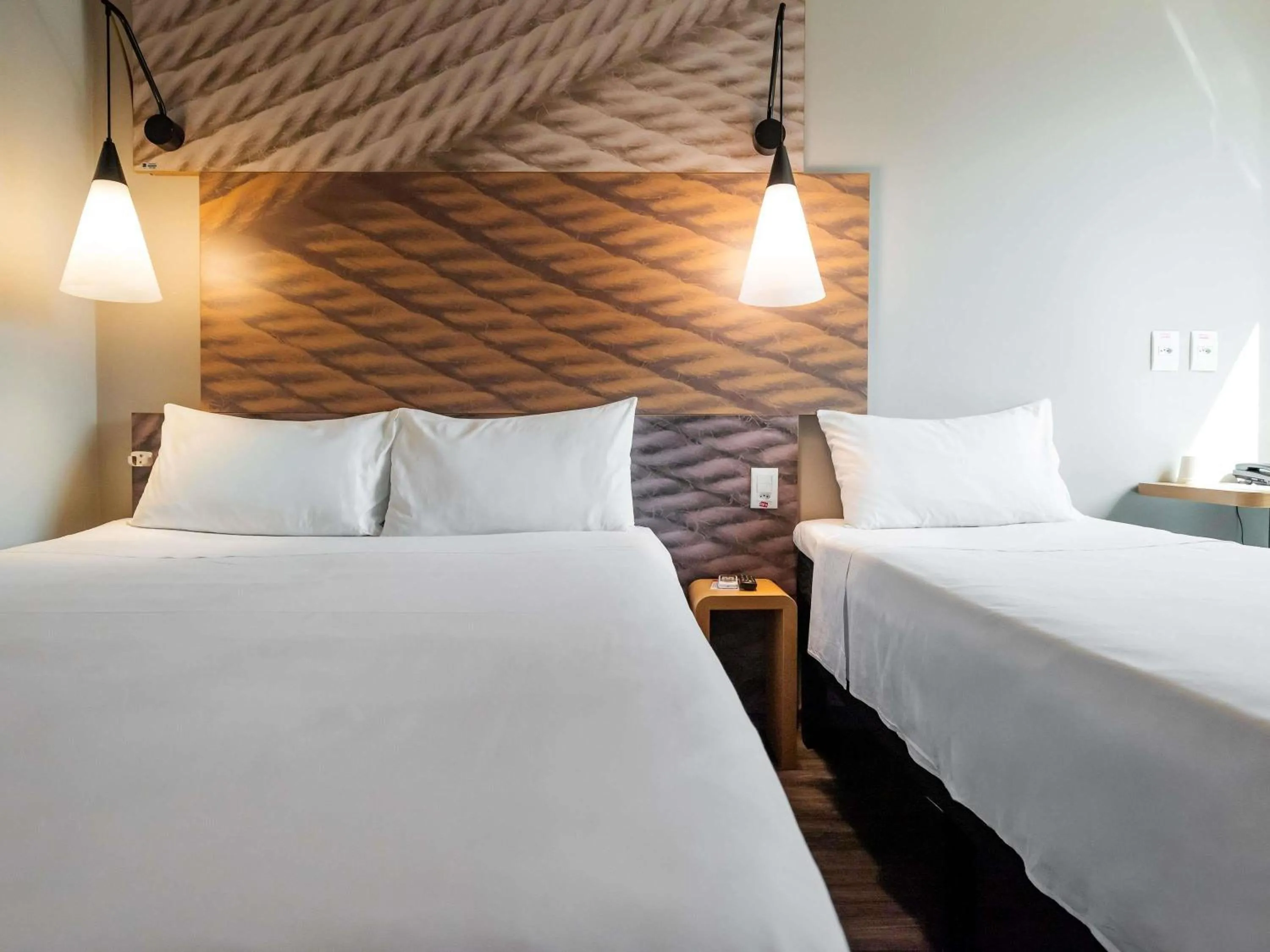 Bedroom, Bed in ibis Navegantes Itajai