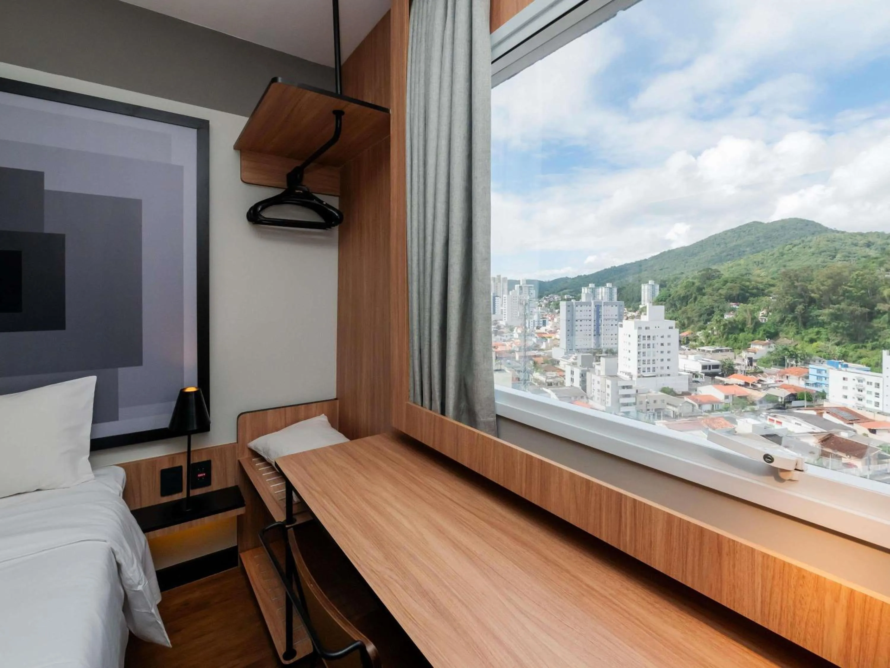 Bedroom in ibis Navegantes Itajai