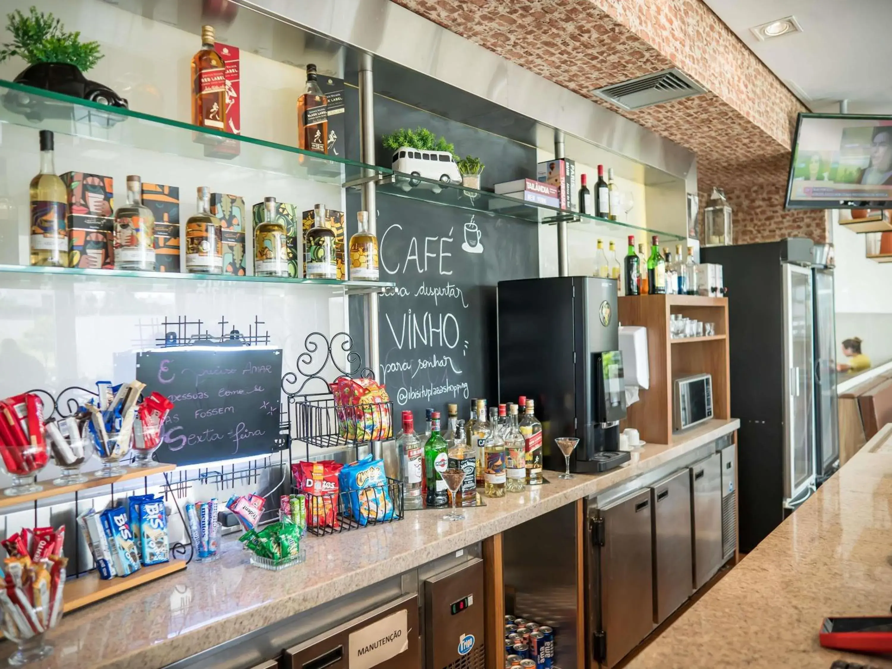 Lounge or bar in ibis Itu Plaza Shopping Lounge or bar in ibis Itu Plaza Shopping