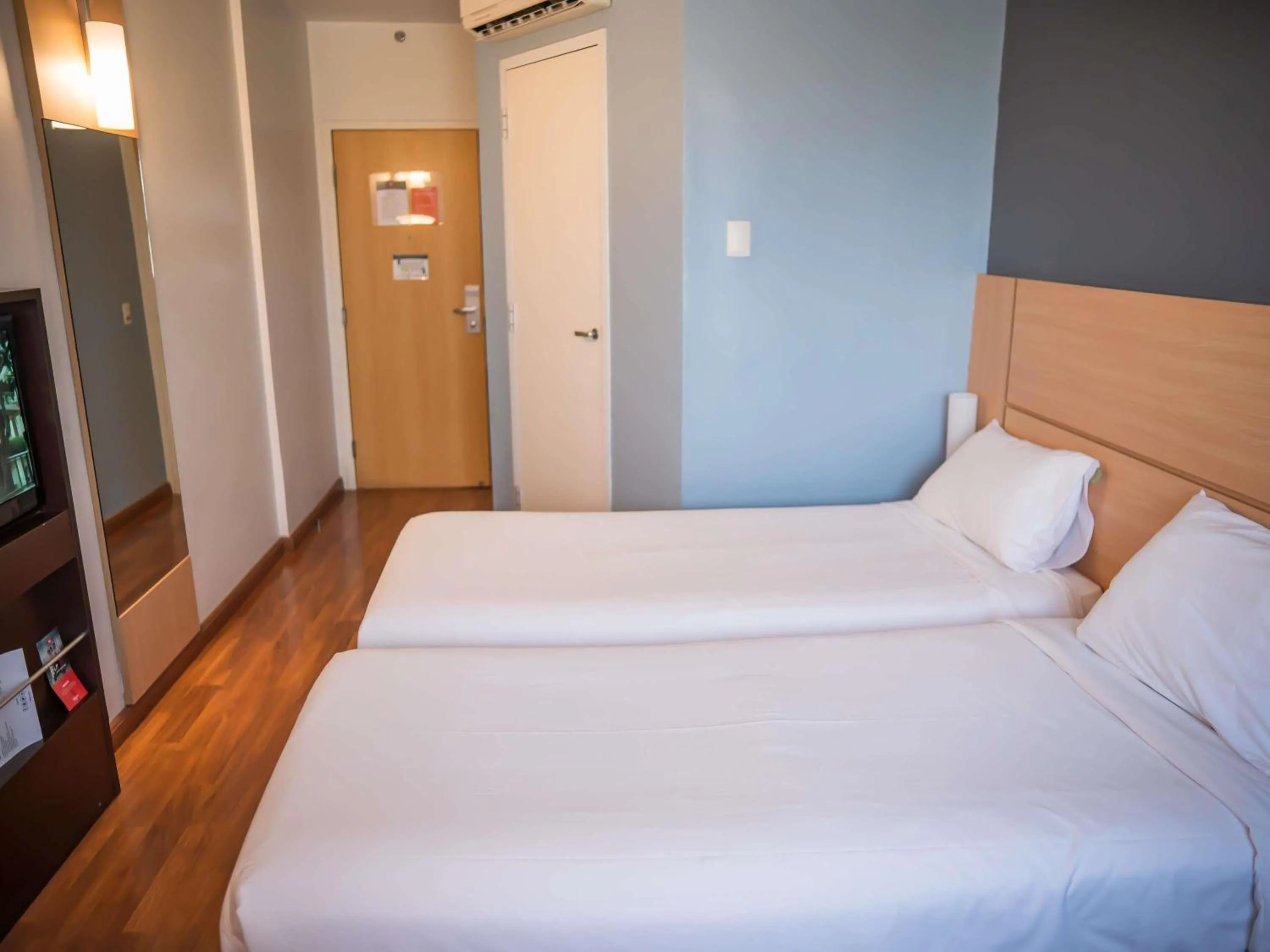 Bedroom, Bed in ibis Itu Plaza Shopping