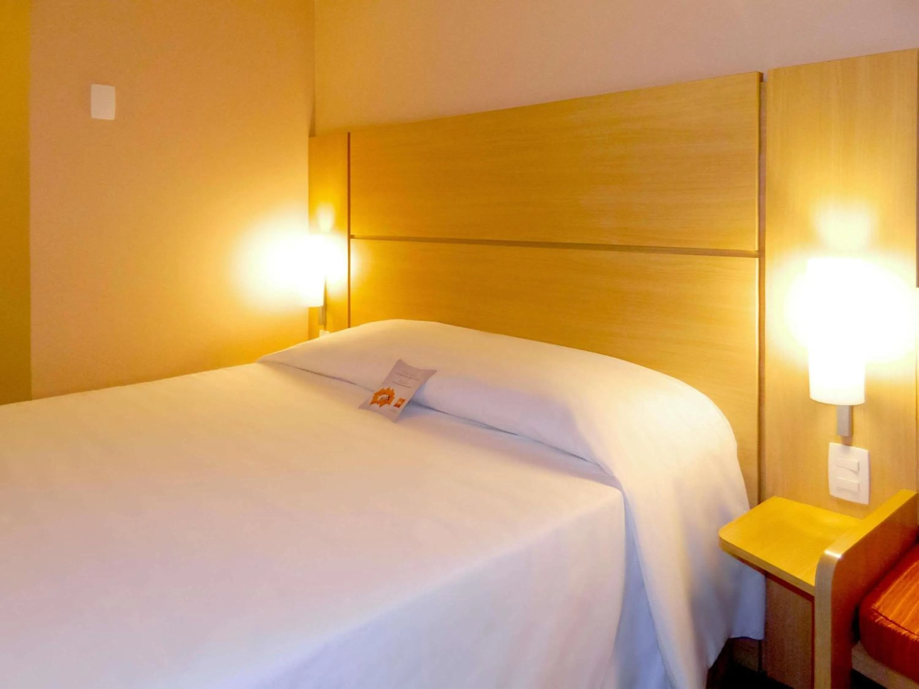 Bedroom, Bed in ibis Itu Plaza Shopping