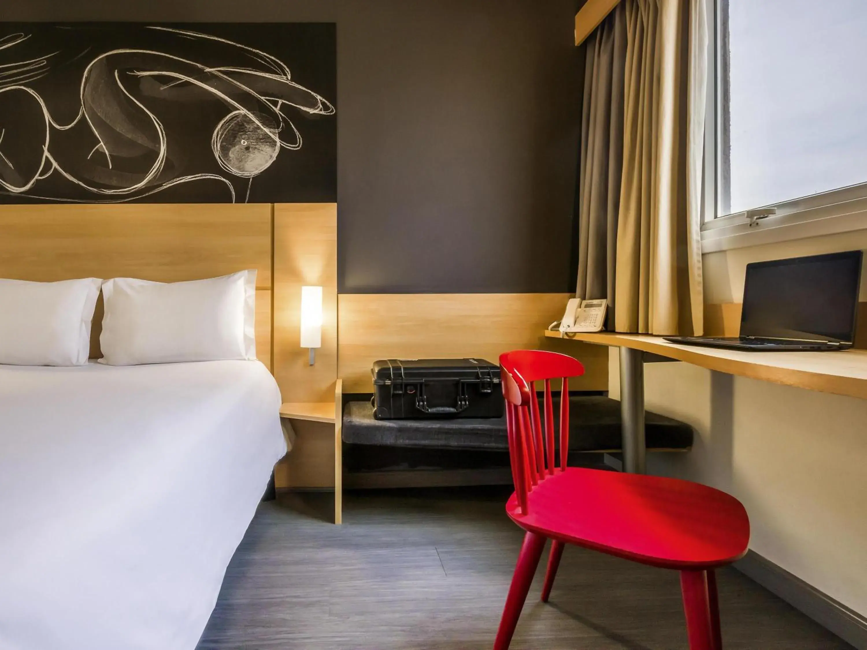 Bedroom, Bed in ibis Uberaba Bedroom, Bed in ibis Uberaba