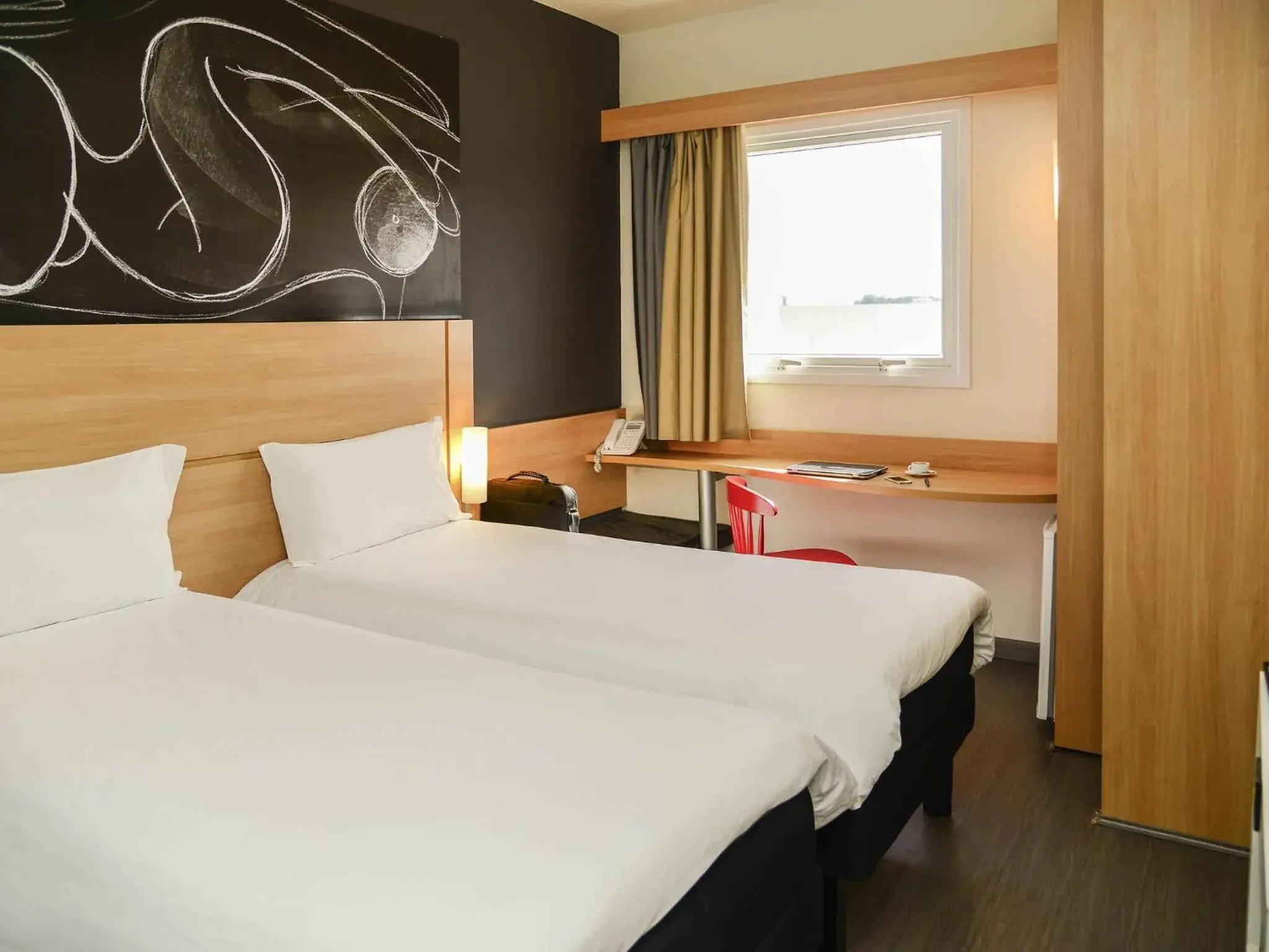 Bedroom, Bed in ibis Uberaba Bedroom, Bed in ibis Uberaba