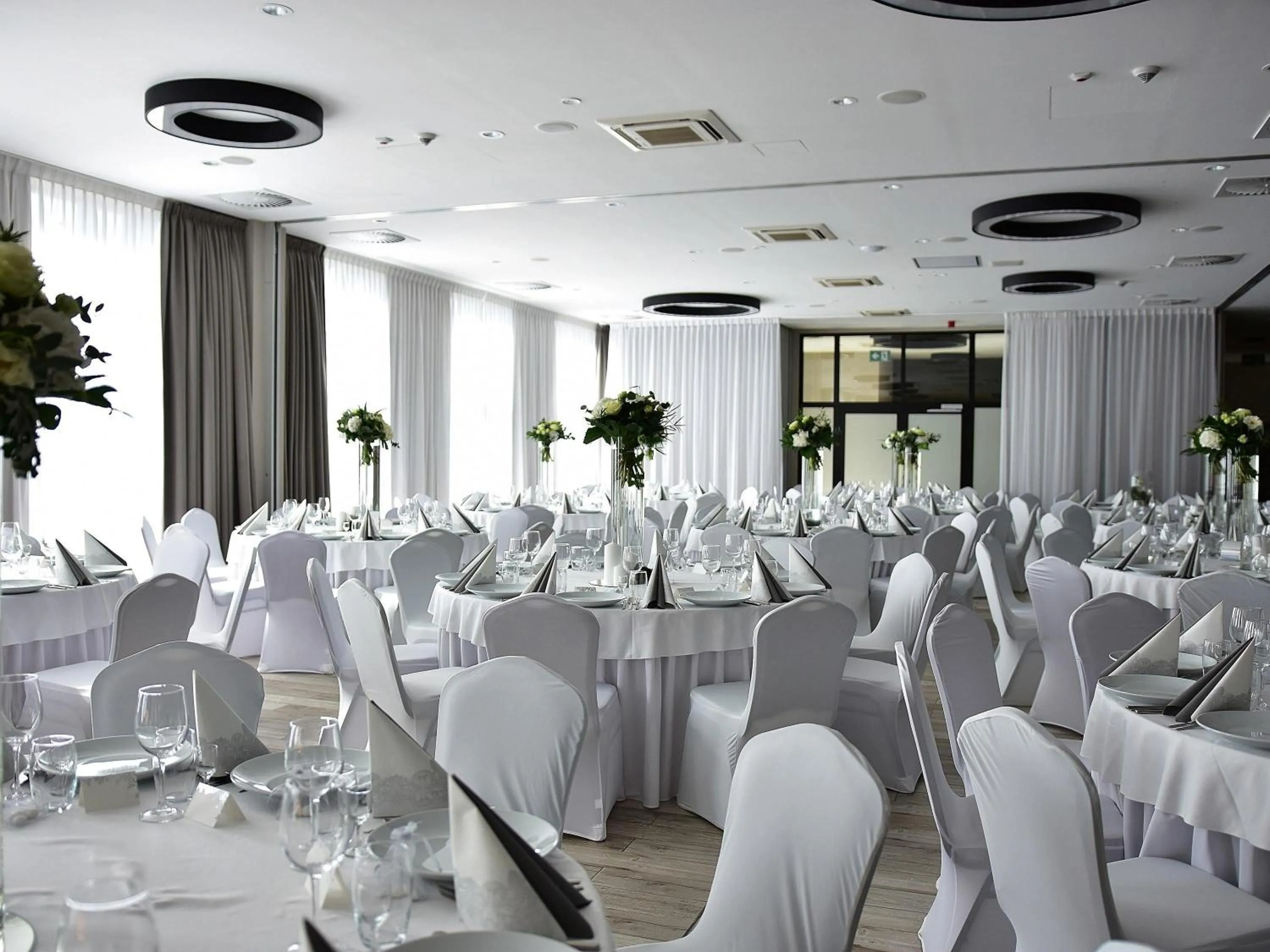 wedding in ibis styles Grudziadz