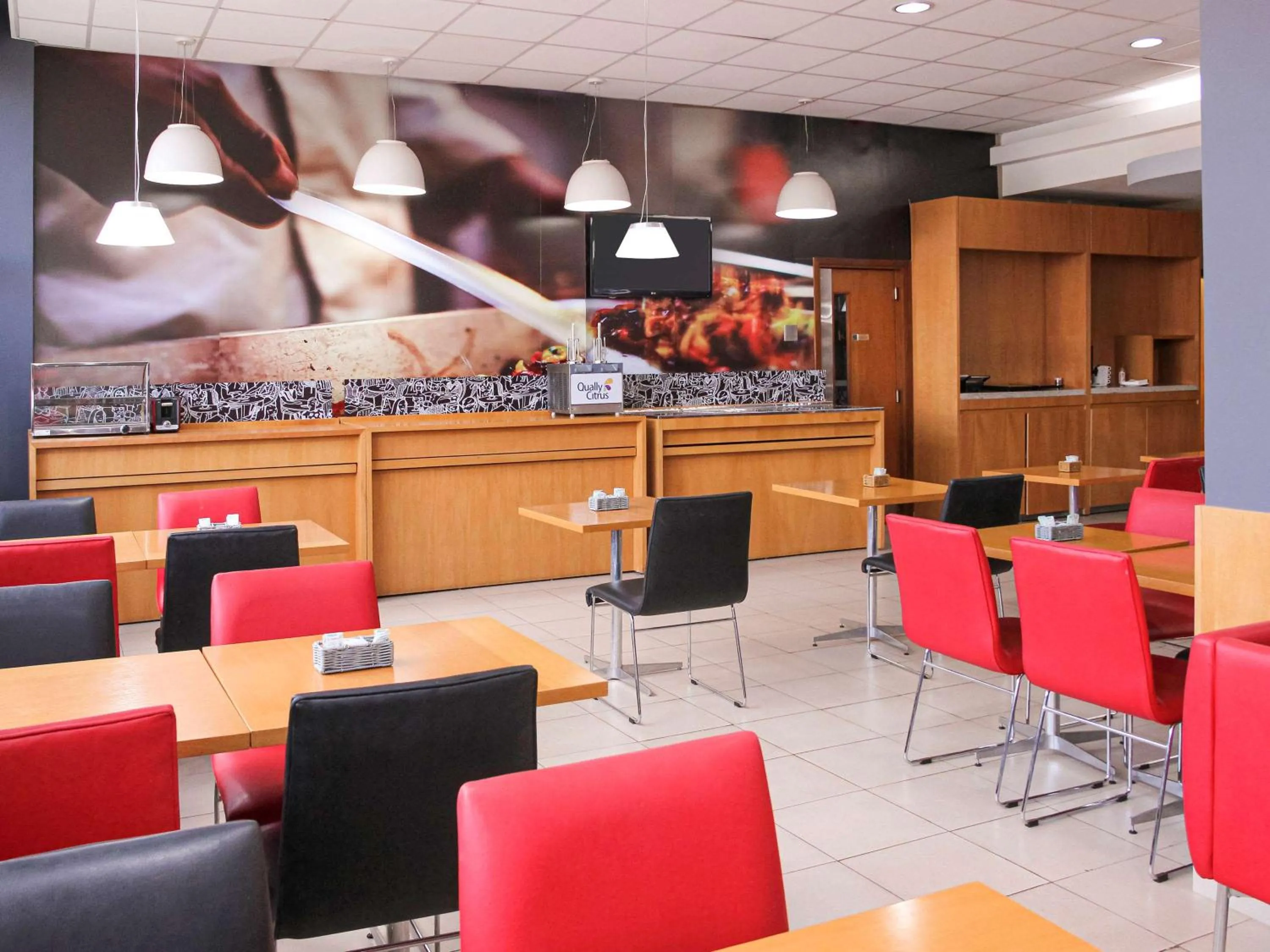 Restaurant/places to eat in ibis Jaboticabal