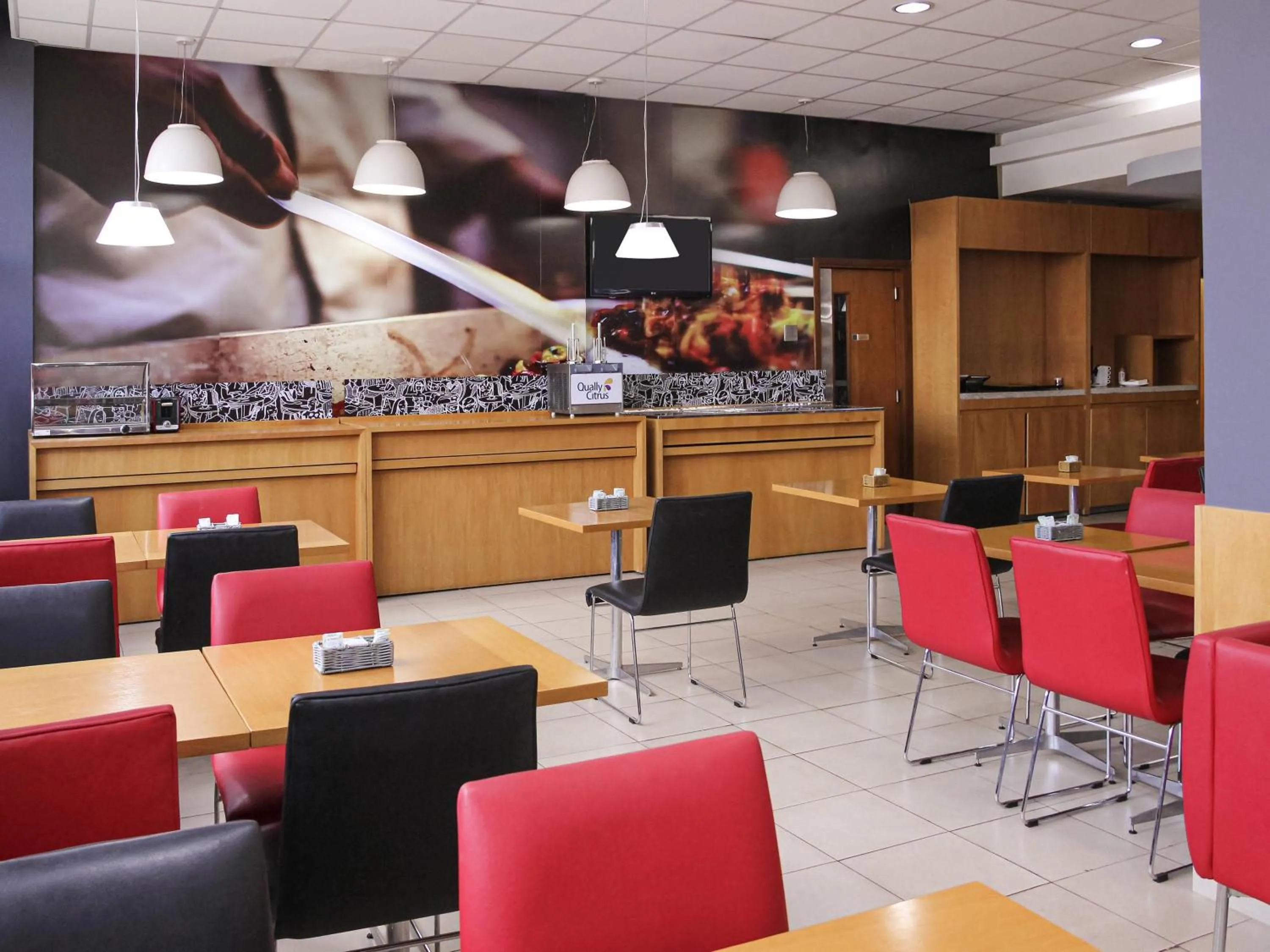 Restaurant/places to eat in ibis Jaboticabal