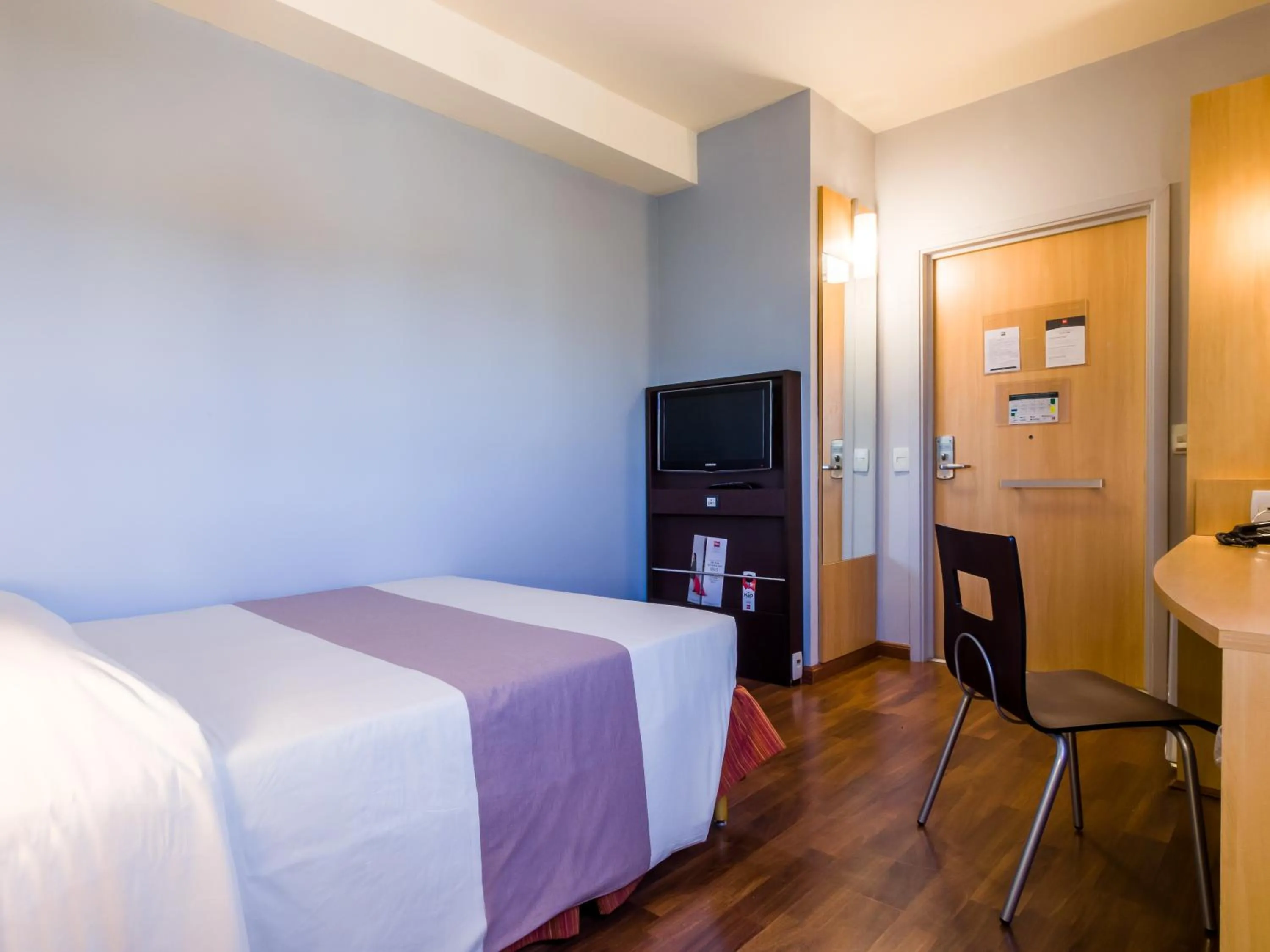 Bed in ibis Jaboticabal