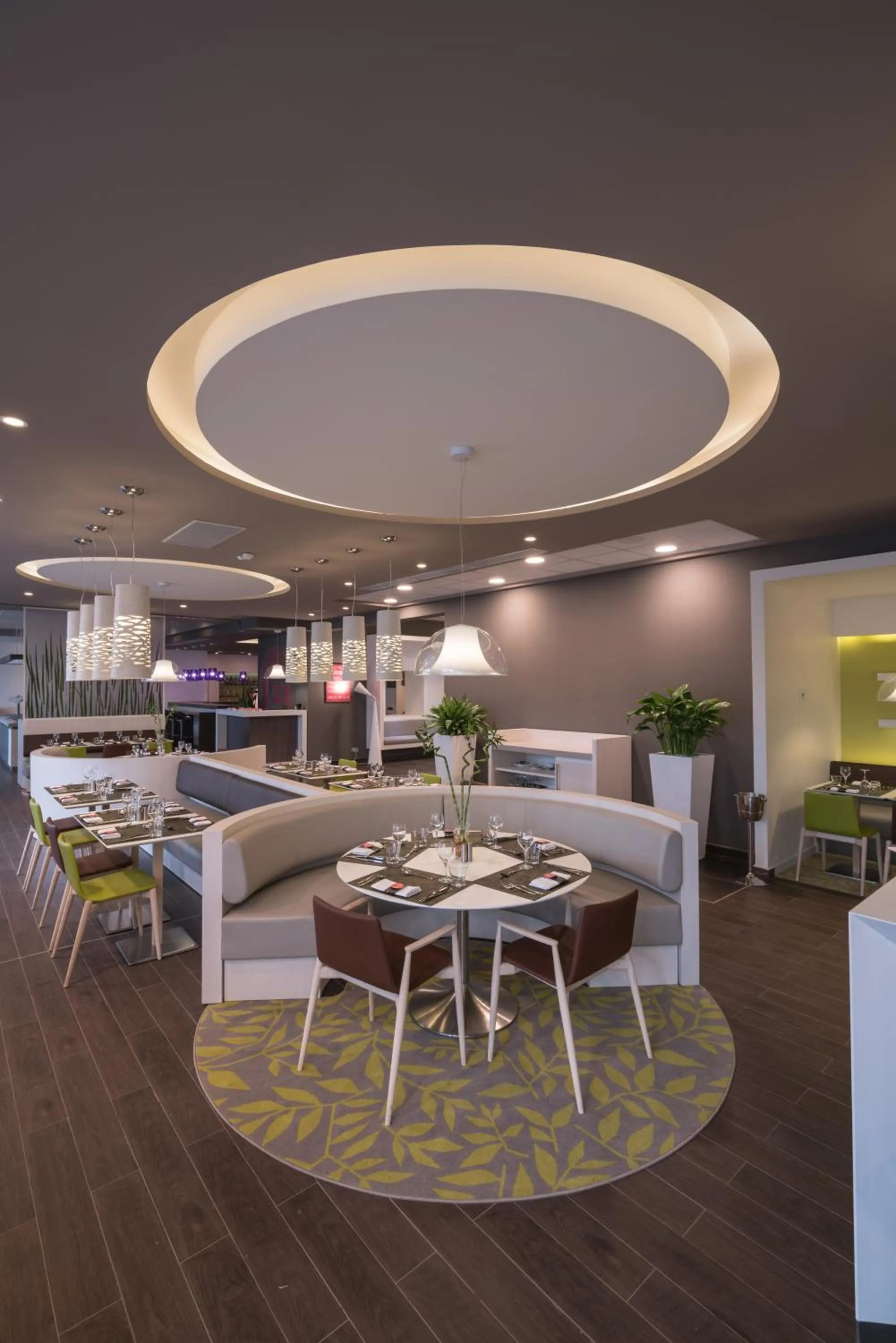 Restaurant/places to eat in Novotel Setif