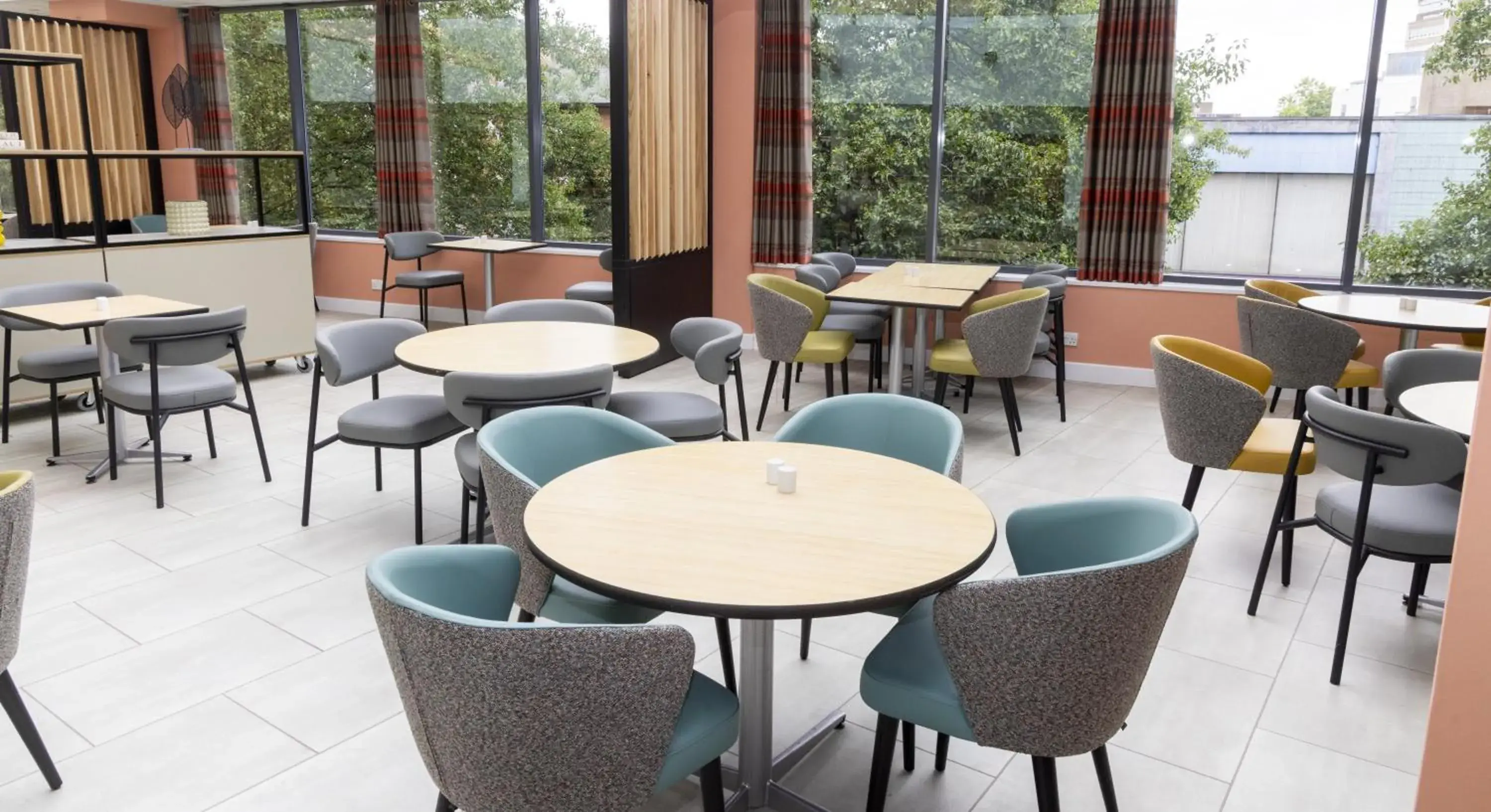 Restaurant/places to eat in Garner Hotel Nottingham City Centre by IHG Restaurant/places to eat in Garner Hotel Nottingham City Centre by IHG