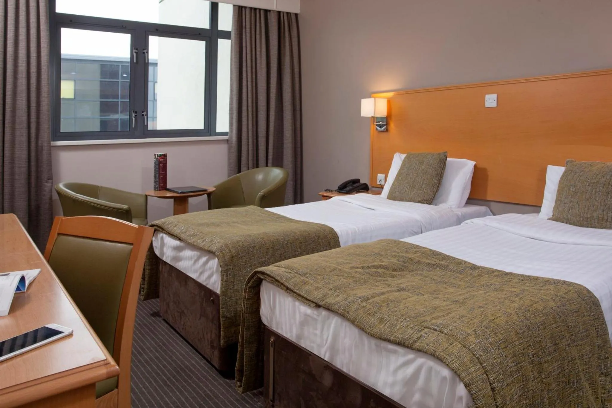 Photo of the whole room, Bed in Garner Hotel Nottingham City Centre by IHG
