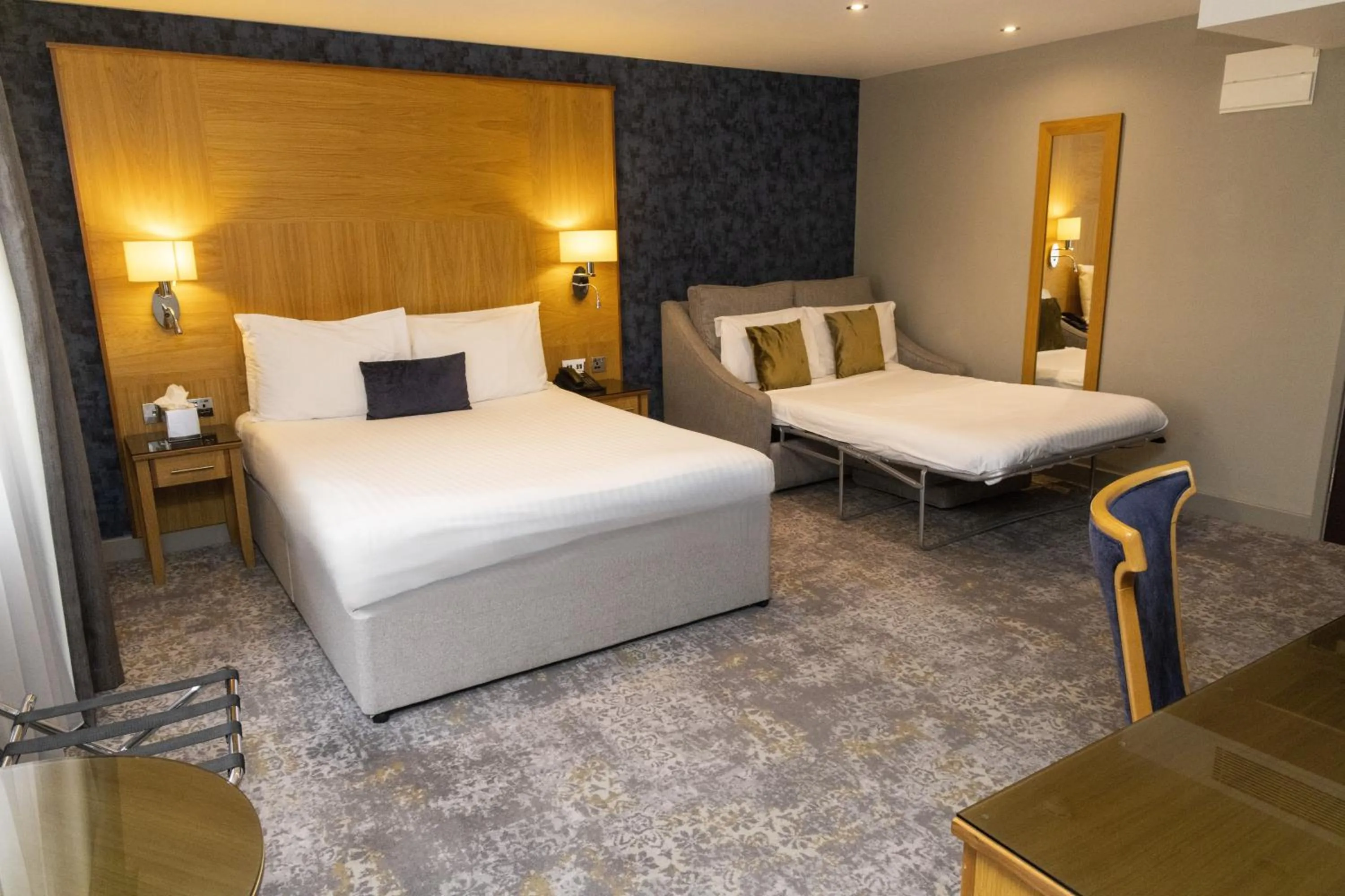 Bedroom, Bed in Garner Hotel Nottingham City Centre by IHG