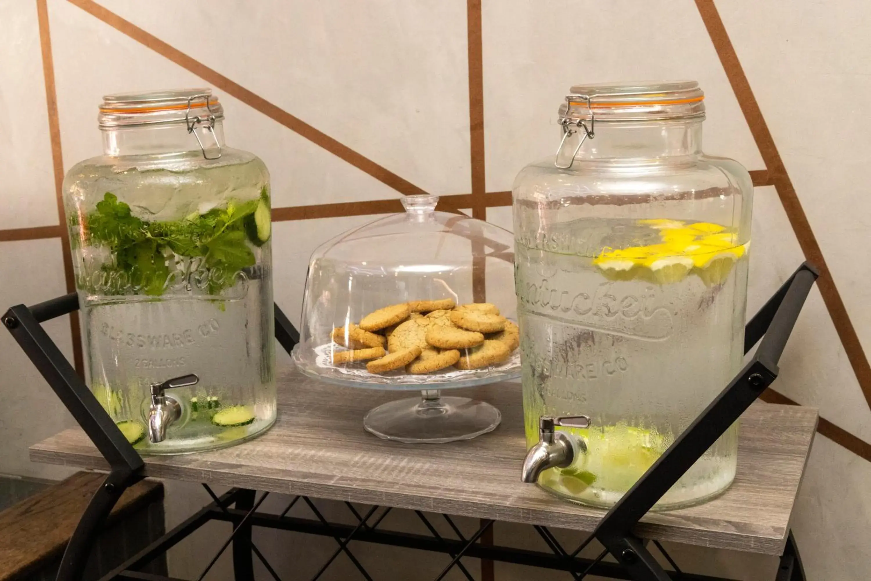 Lobby or reception in Garner Hotel Nottingham City Centre by IHG Lobby or reception in Garner Hotel Nottingham City Centre by IHG