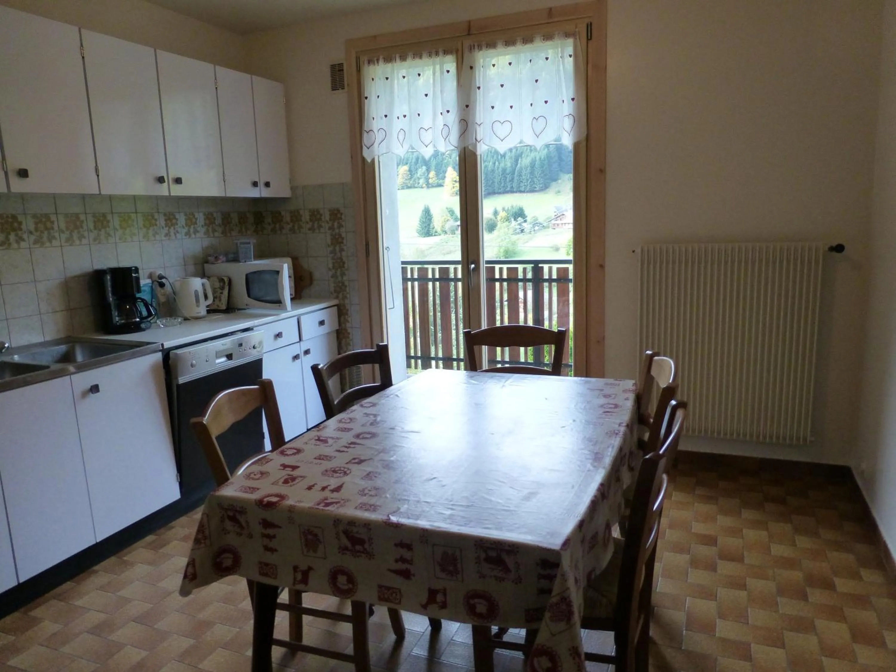 Kitchen or kitchenette in Le Fayet d'en haut