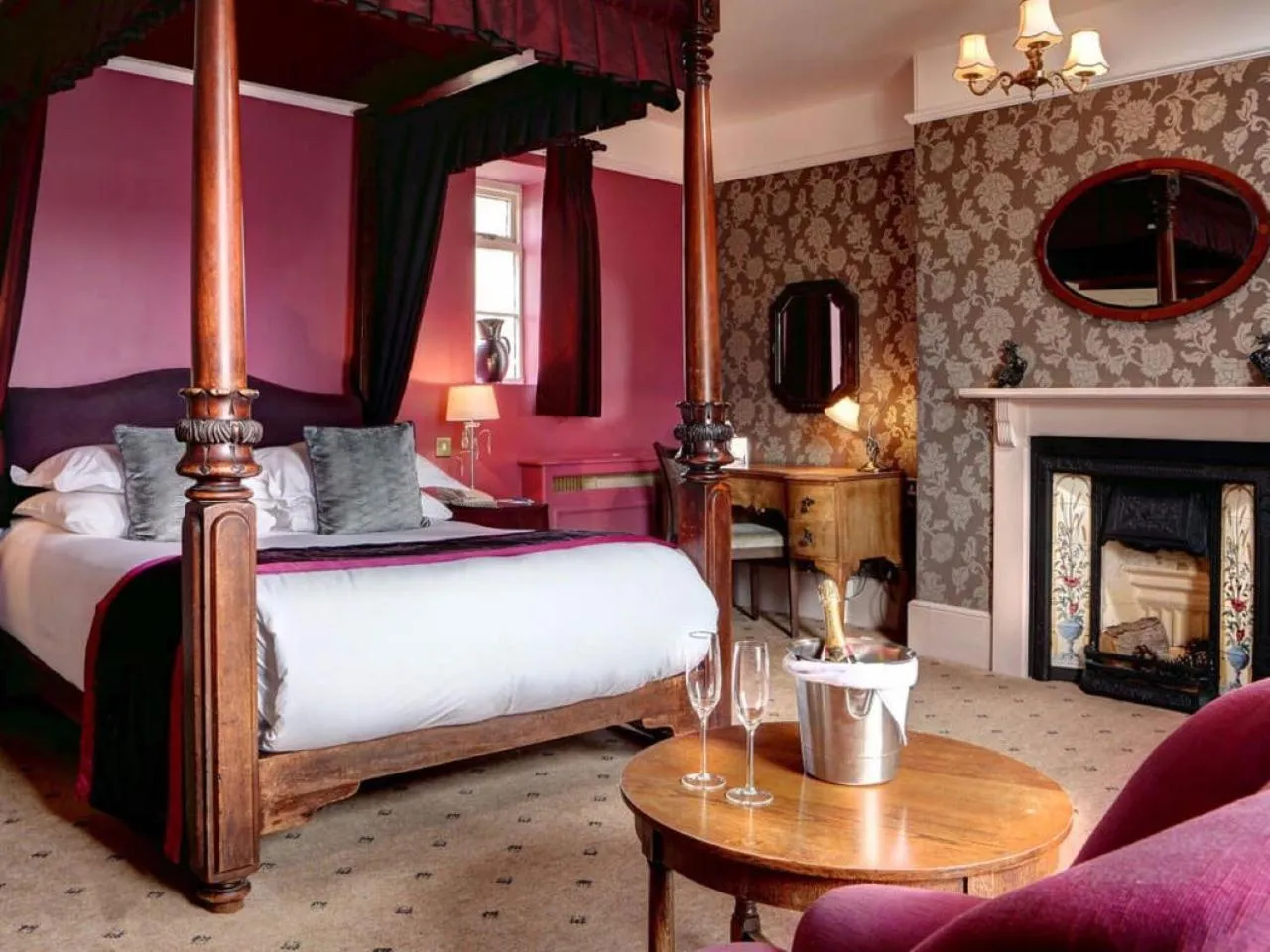 Bed in Quy Mill Hotel & Spa, Cambridge