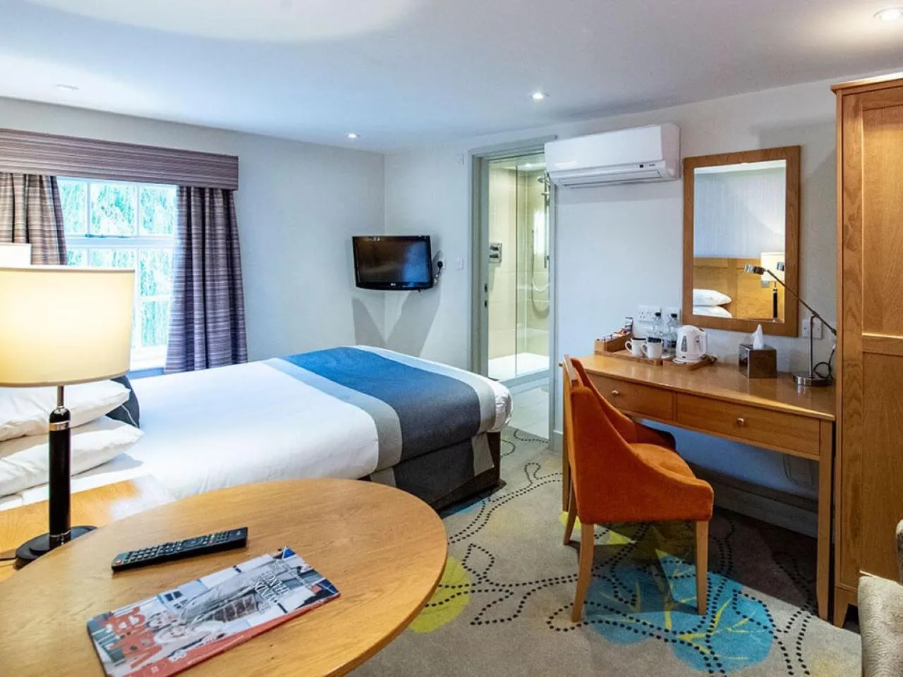 Bed in Quy Mill Hotel & Spa, Cambridge