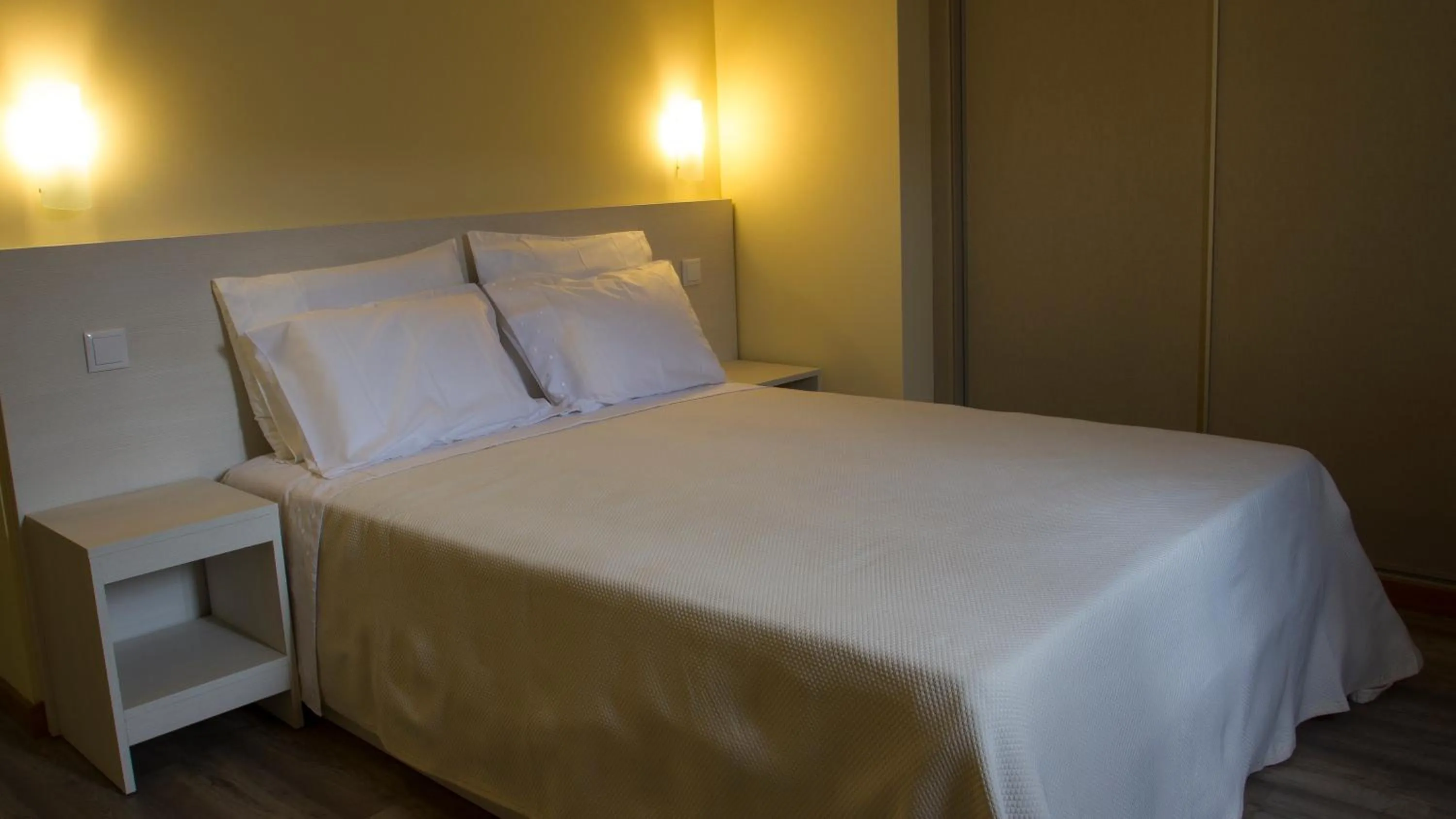 Bed in Ardínia the Legend
