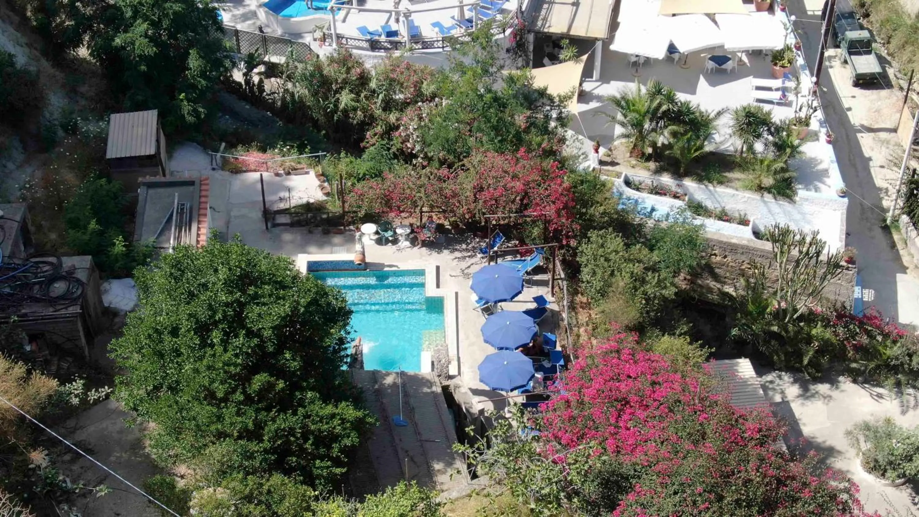 Swimming pool in Hotel Angelino